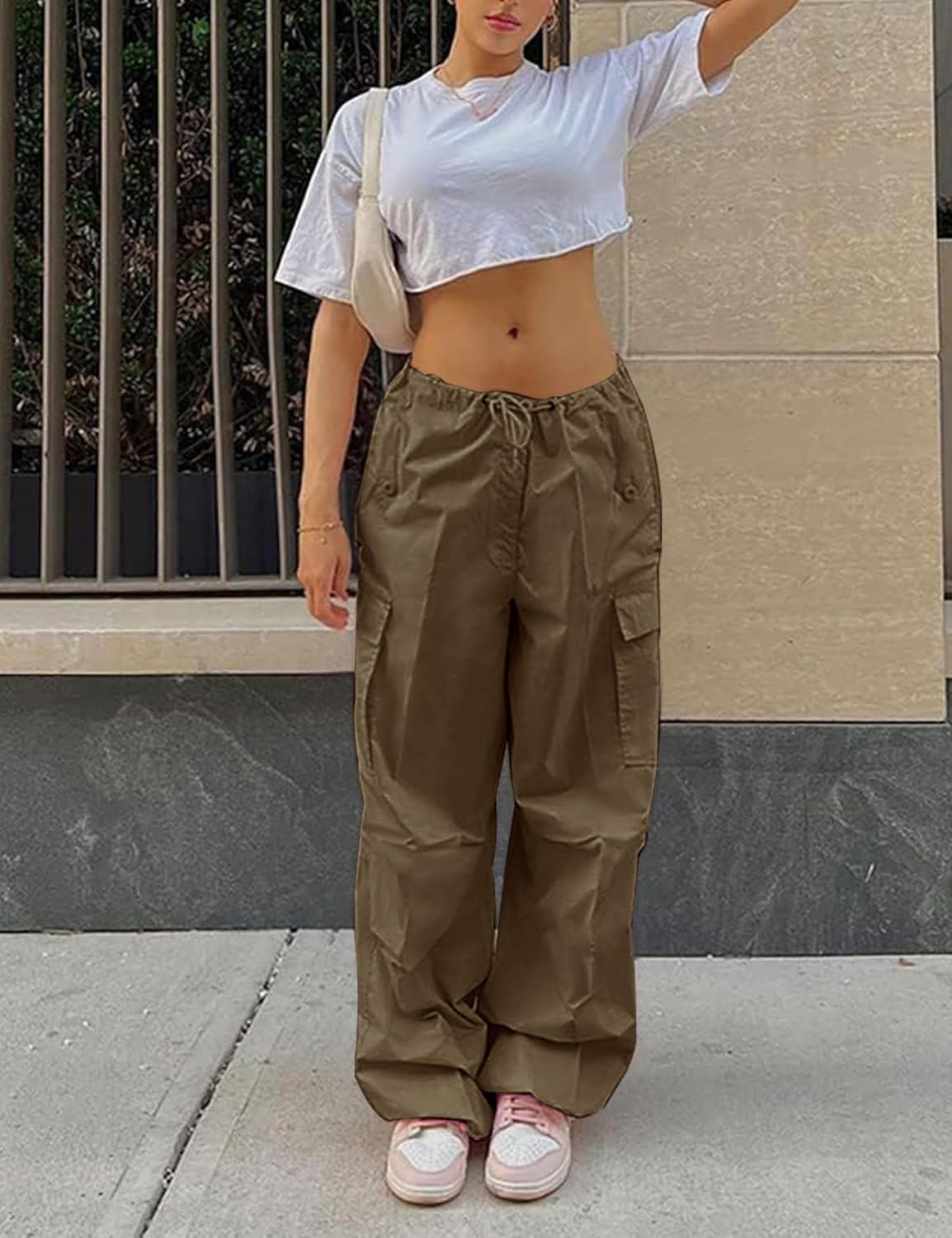 Women's Parachute Pants Drawstring Elastic Waist Sweatpants Baggy Y2K Cargo Pants with Pockets