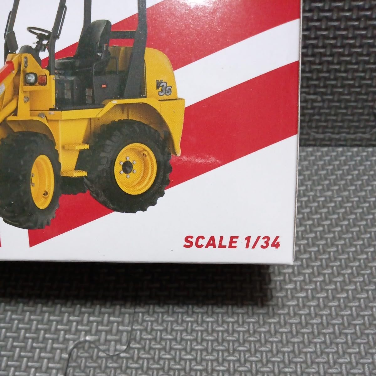 YANMAR V3-7S ホイールローダー 1/34スケール Amazon | YANMAR 1/34 ヤンマー V3-7S ホイールローダー