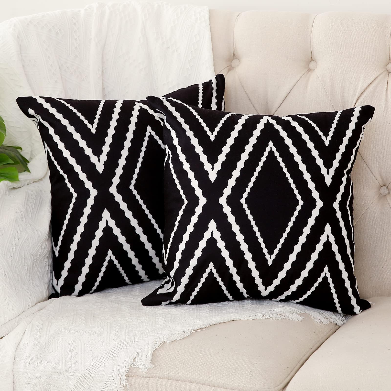 Amazon.com: Kiuree Set of 2 Black and White Boho Pillow Covers 20 x 20 ...