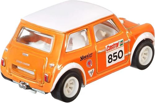 Miniatura 2 de Hot Wheels Vehículos de leyendas del circuito cultural del automóvil para niños de 3 años en adelante, colección premium de vehículos a escala 1:64
