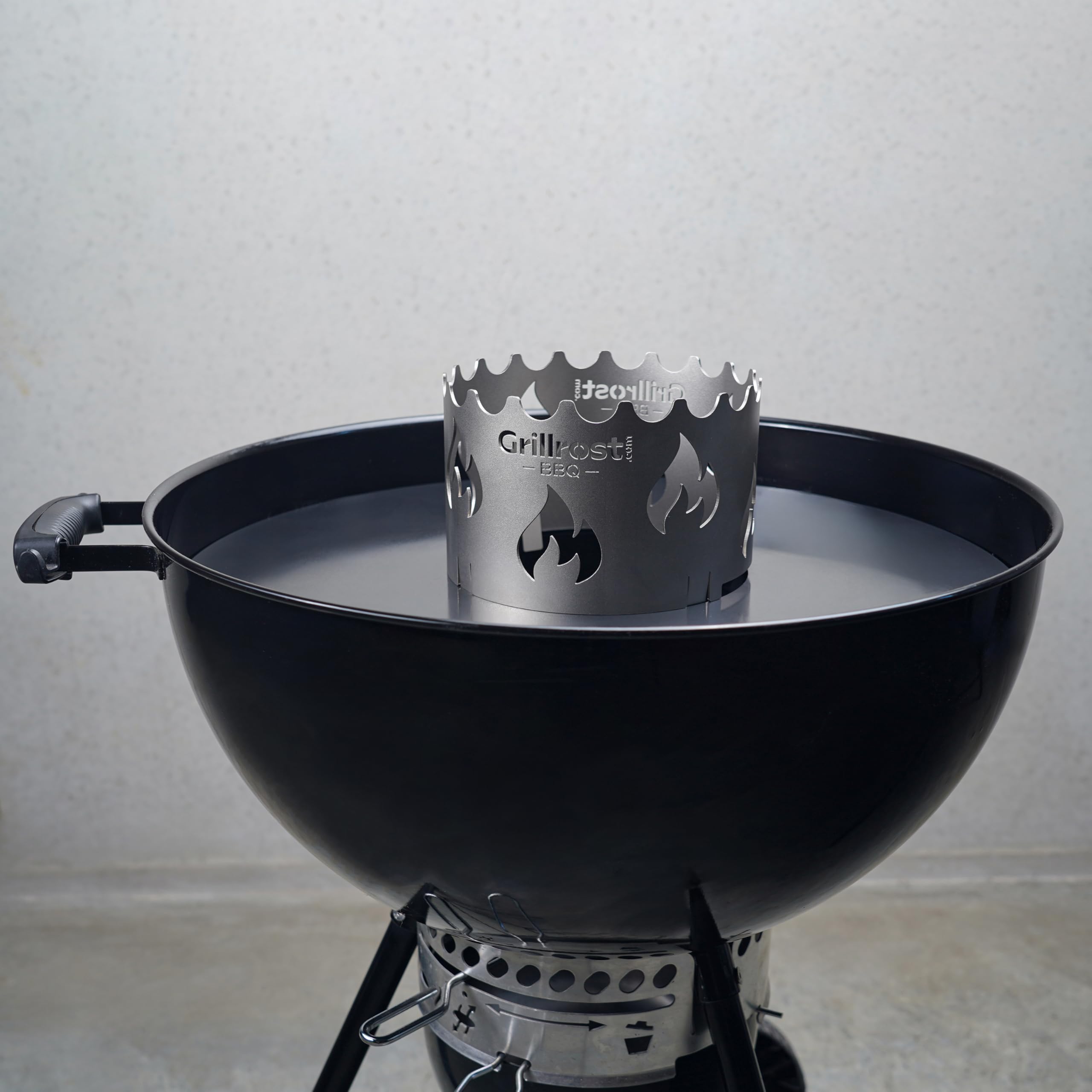 Grillrost.com Das Original Edelstahl Wokaufsatz | Krone für alle Feuerplatten mit 20cm Feuerloch mit Flammendesign
