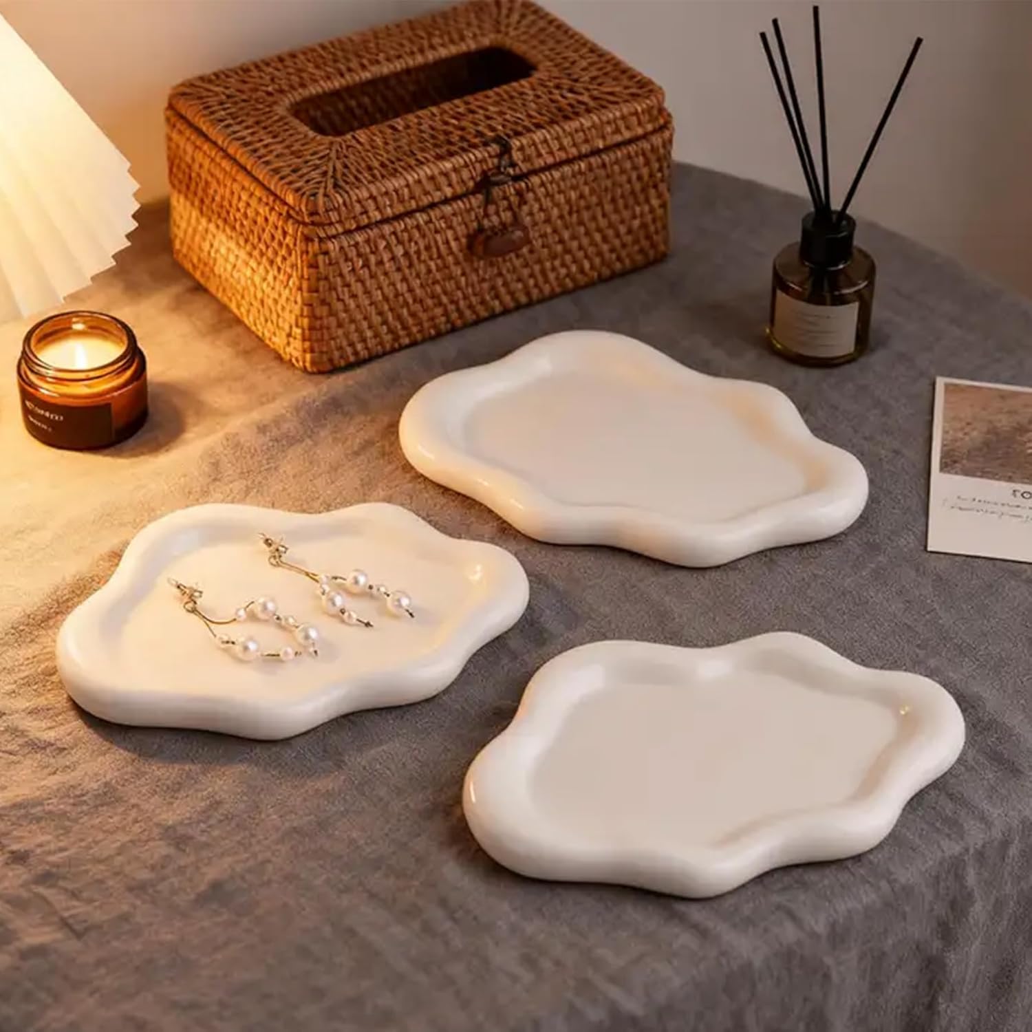 XINXUAN 3 PCS Set Ceramic Cloud Tray Set: A Multifunctional Decorative Storage Tray Suitable for Dressing Tables, bathrooms, Coffee Tables, Restaurants, and Other Multi Style Scenes