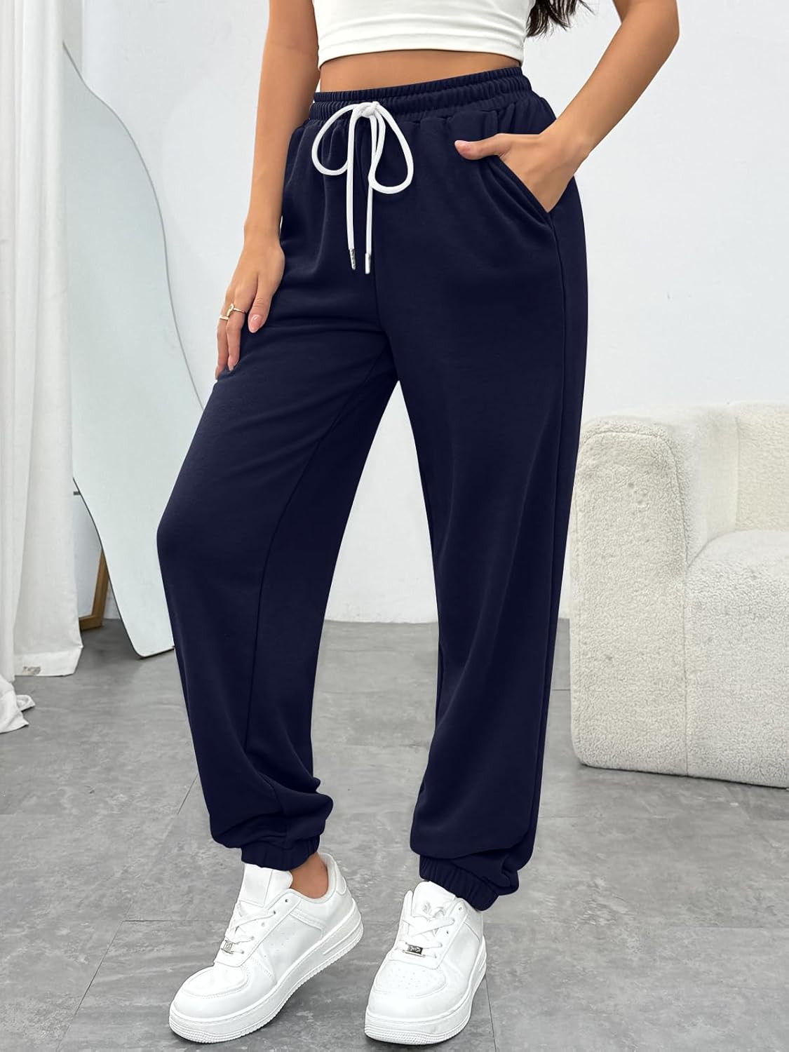 Trendy Queen Women's Sweatpants Athletic Joggers Baggy Pants Lounge Bottom 2026 Fall Fashion with Pockets - Image 2