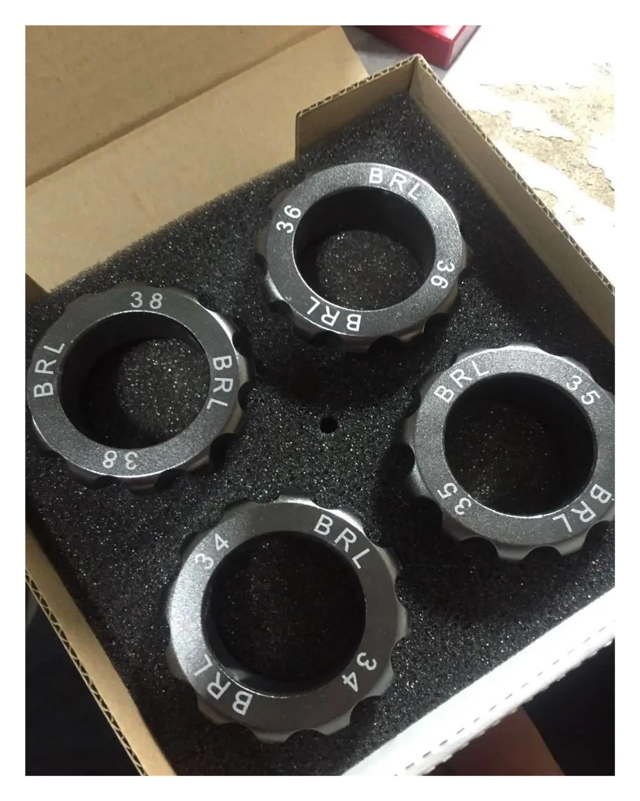 Caja de Reloj Profesional, abridor Tornillos, Herramientas reparación Relojes, Troquel for para Abrir Tapa Trasera de Reloj