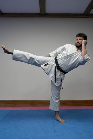 Adult Student Karate Suit White karate Uniform Poly/Cotton student Gi inc FREE white belt M/W Preshrunk