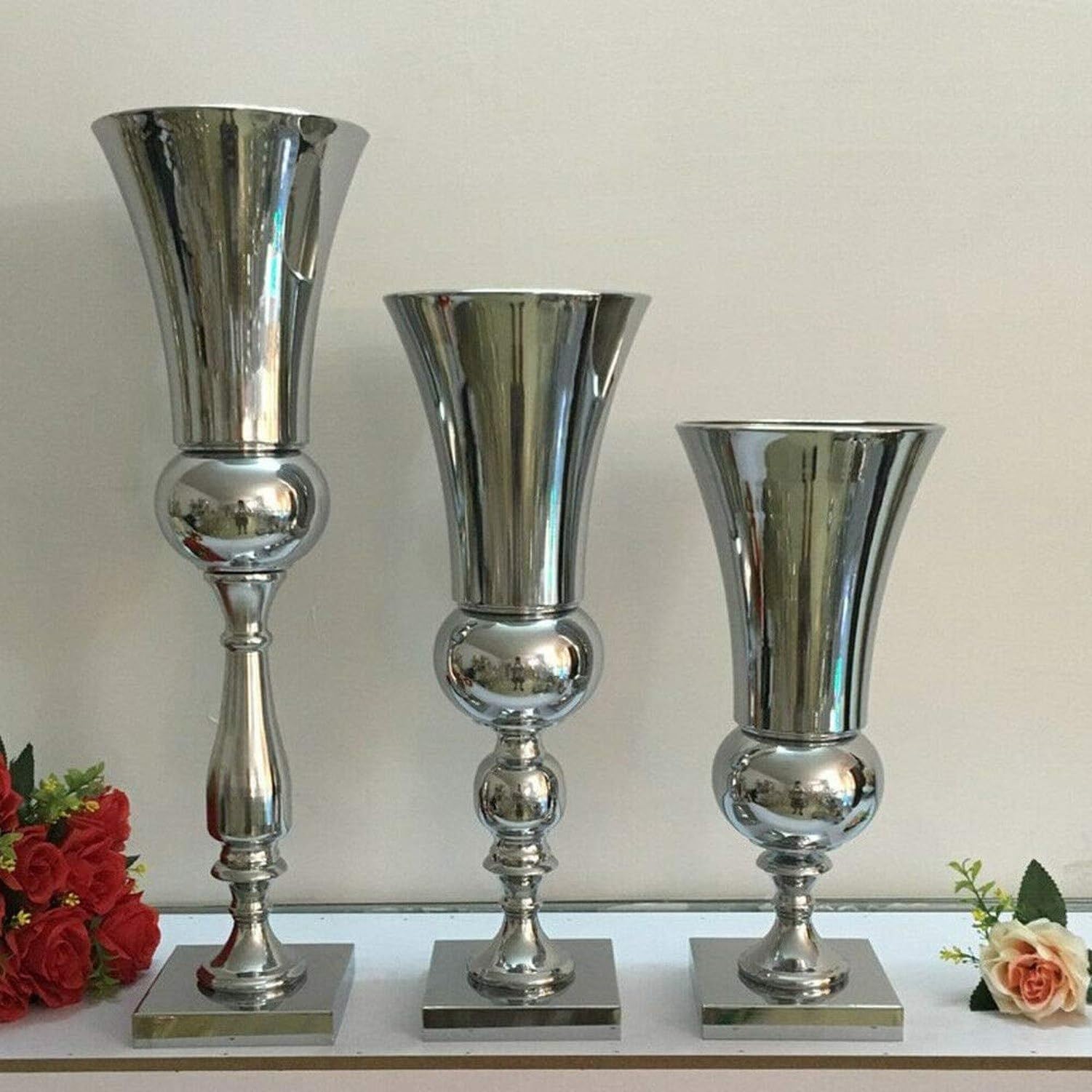 Wazon Metalowy Srebrny Trzonowy na Kwiaty, Uchwyt na Świecznik Trąbka, Kandelabr Środkowy Dekoracyjny na Przyjęcie Weselne Dom Salon Biuro Świąteczna Ozdoba Sto, 64cm