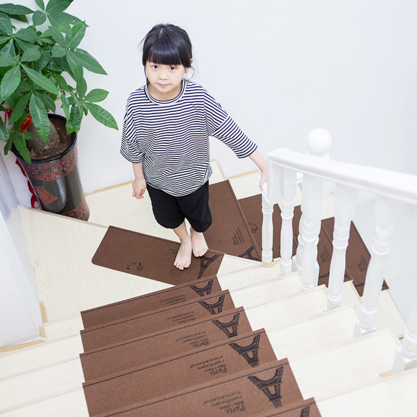 Amazon｜階段用マット 折り曲げ 55*22cm*5 防音 滑り止め 5枚セット 