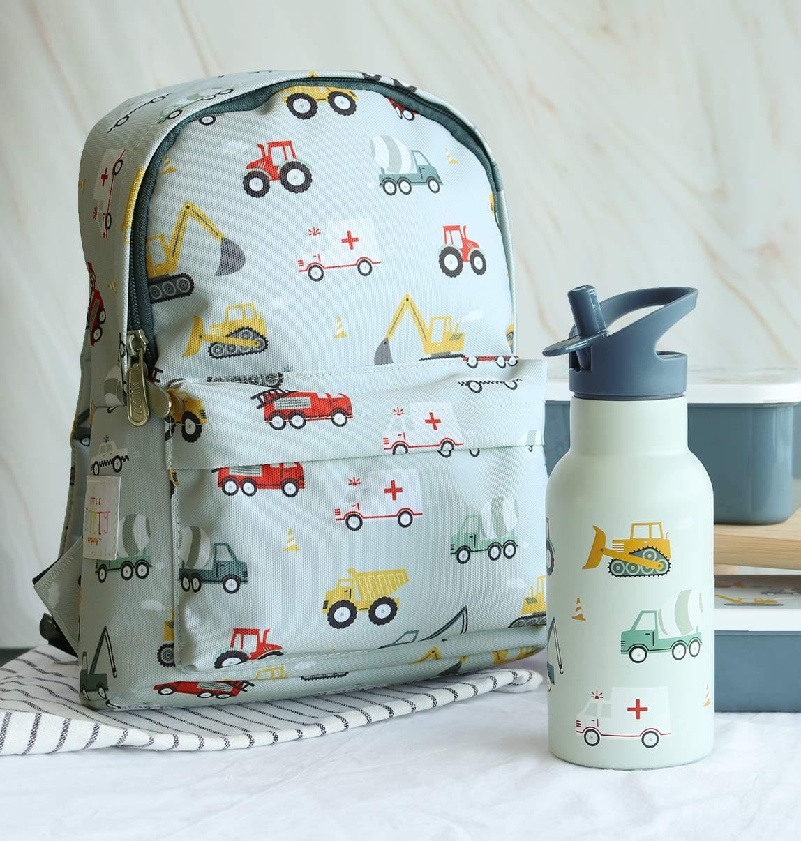 Kleiner Rucksack für Babys, Fahrzeuge. A Little Lovely Company