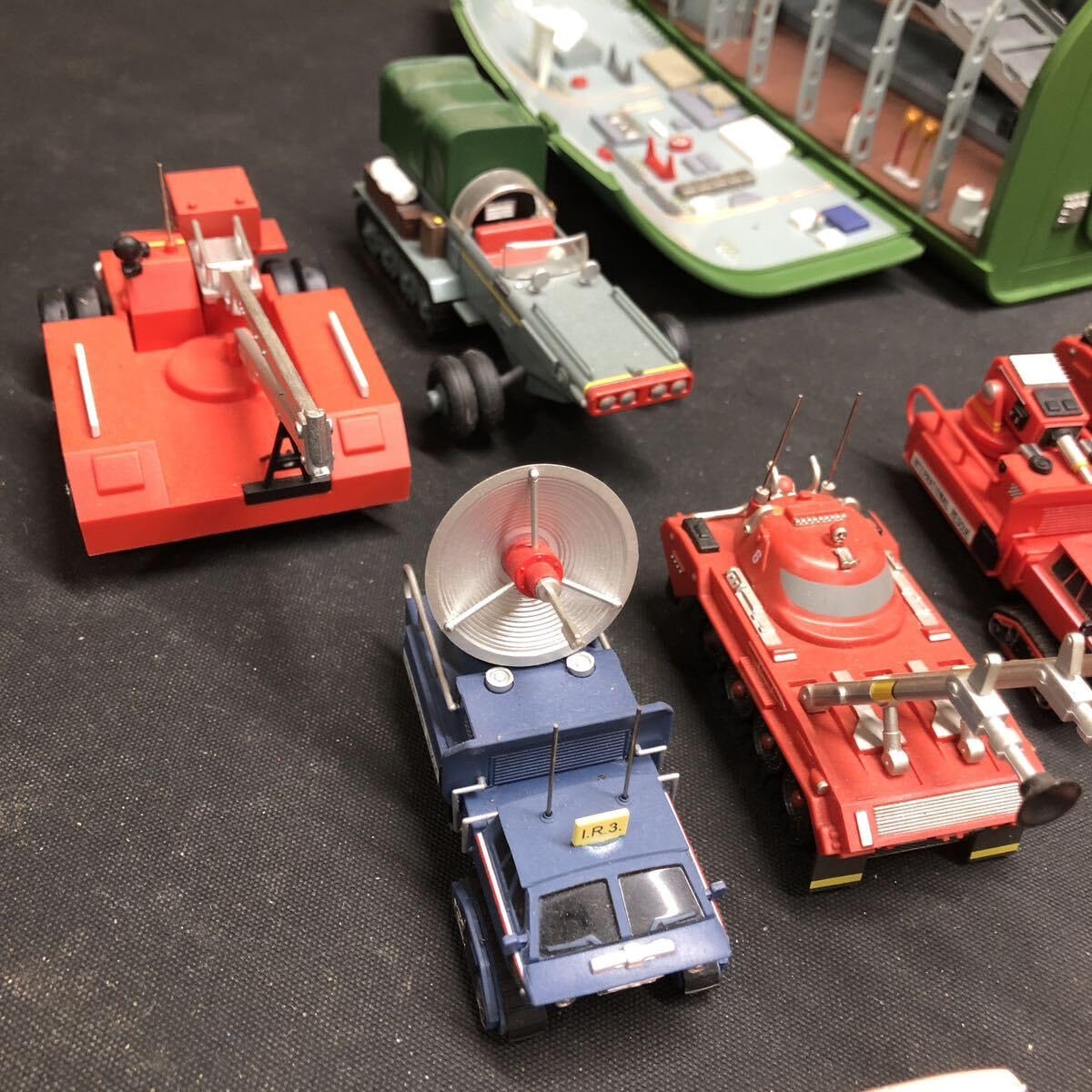 デアゴスティーニ サンダーバード2号 救助メカ用 ディスプレイケース