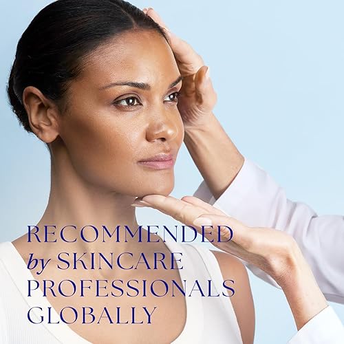 Miniatura 6 de iS CLINICAL Esmalte de labios, exfoliante suave para labios; exfoliante labial