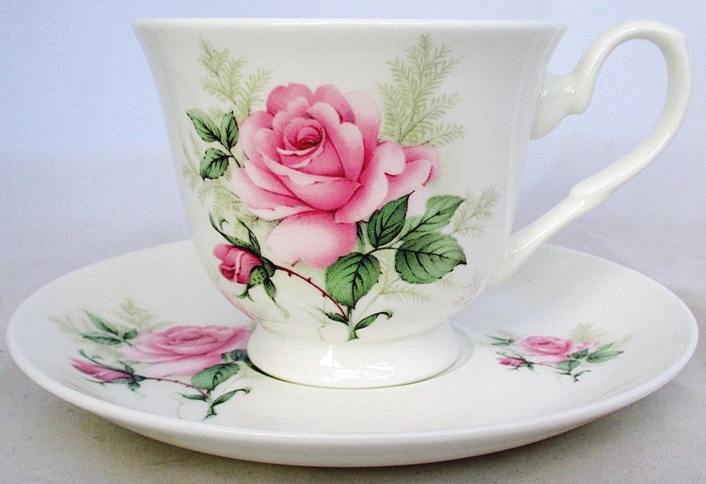 Majestic Rose - Juego de 6 tazas de café y platillos de porcelana fina