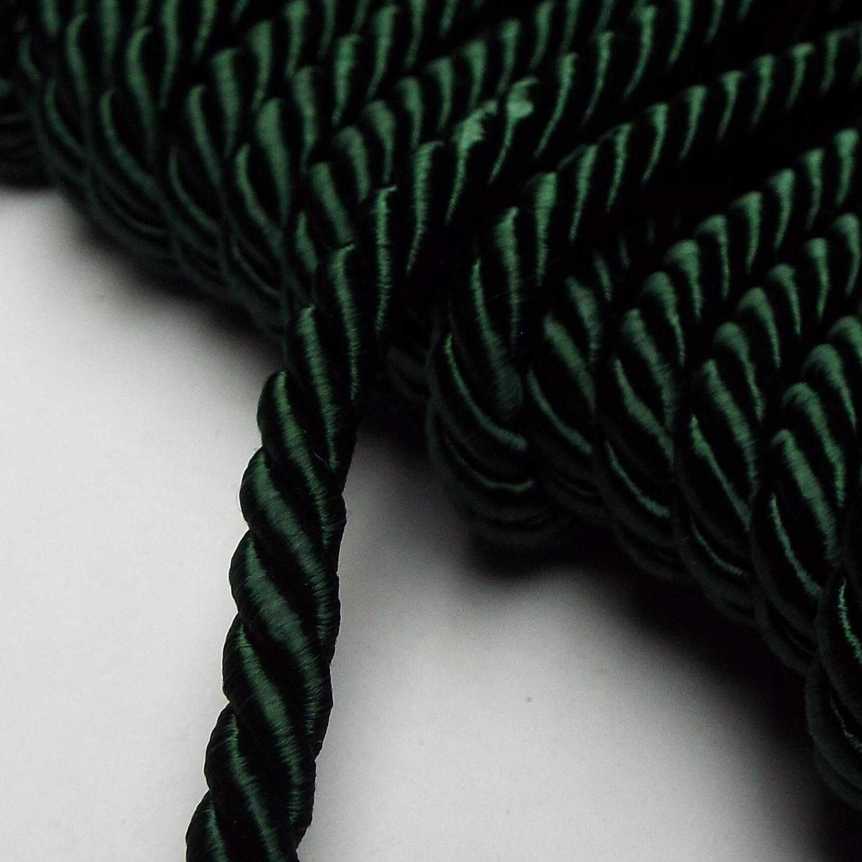 8mm Flanged Piping Cord Barley Twist Cushion Upholstery Buy 1 2 Or 4 Metres 327D, 0639 Dark Green, 1 Metre