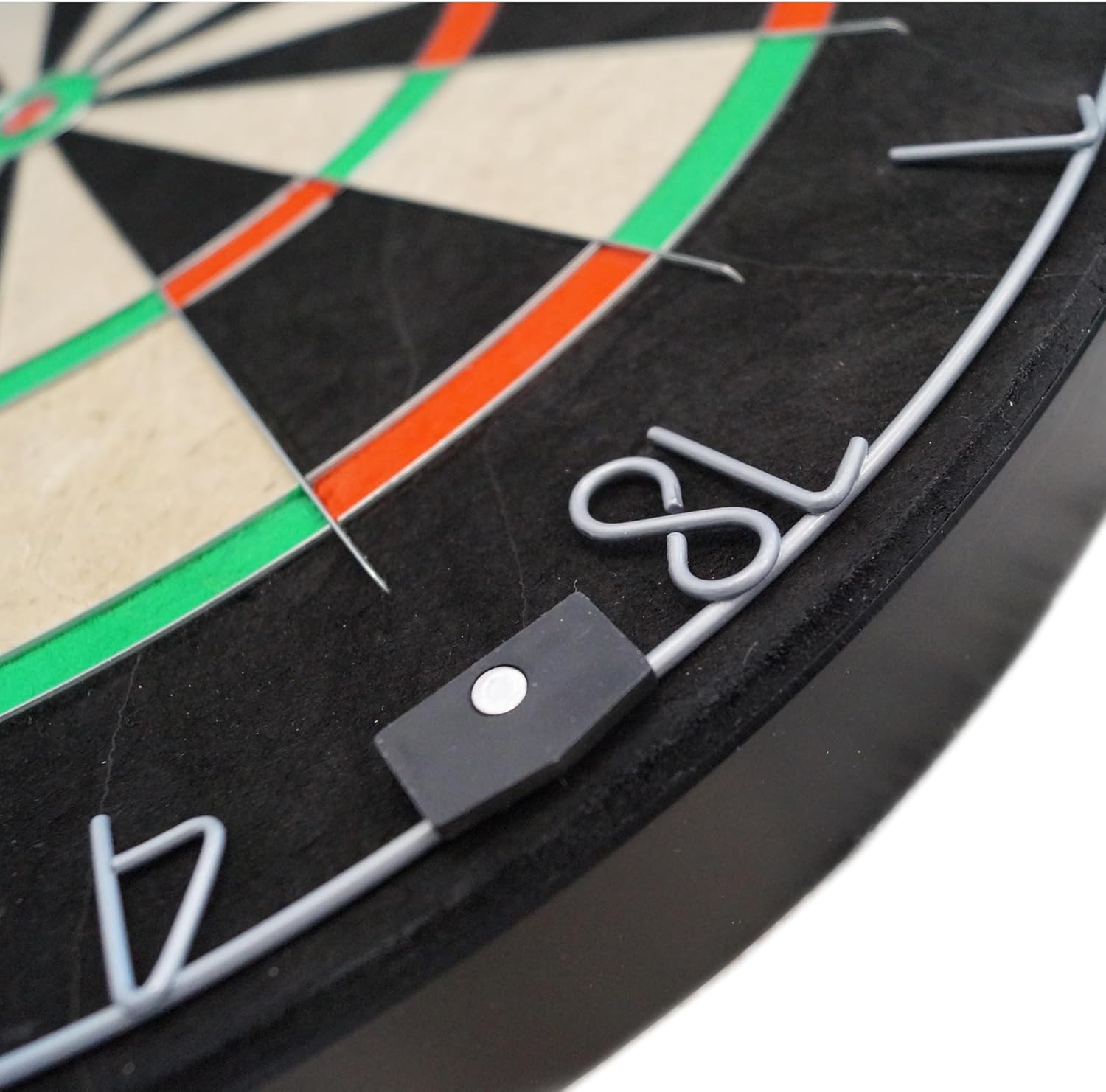 Karella BullOut Professional Dartboard without Logos, Bristle Steel Dartboard 45 cm, Staple-Free, High-Quality Sisal, Rotating Number Ring, Tournament Size, Includes Wall Bracket, Wedges