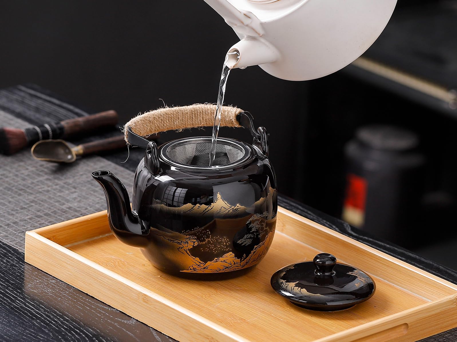Set da tè tradizionale giapponese, set di teiera giapponese, set da tè asiatico nero smaltato con 1 teiera, 6 tazze da tè, 1 colino da tè, 1 vassoio da tè (nero paesaggistico orizzontale)