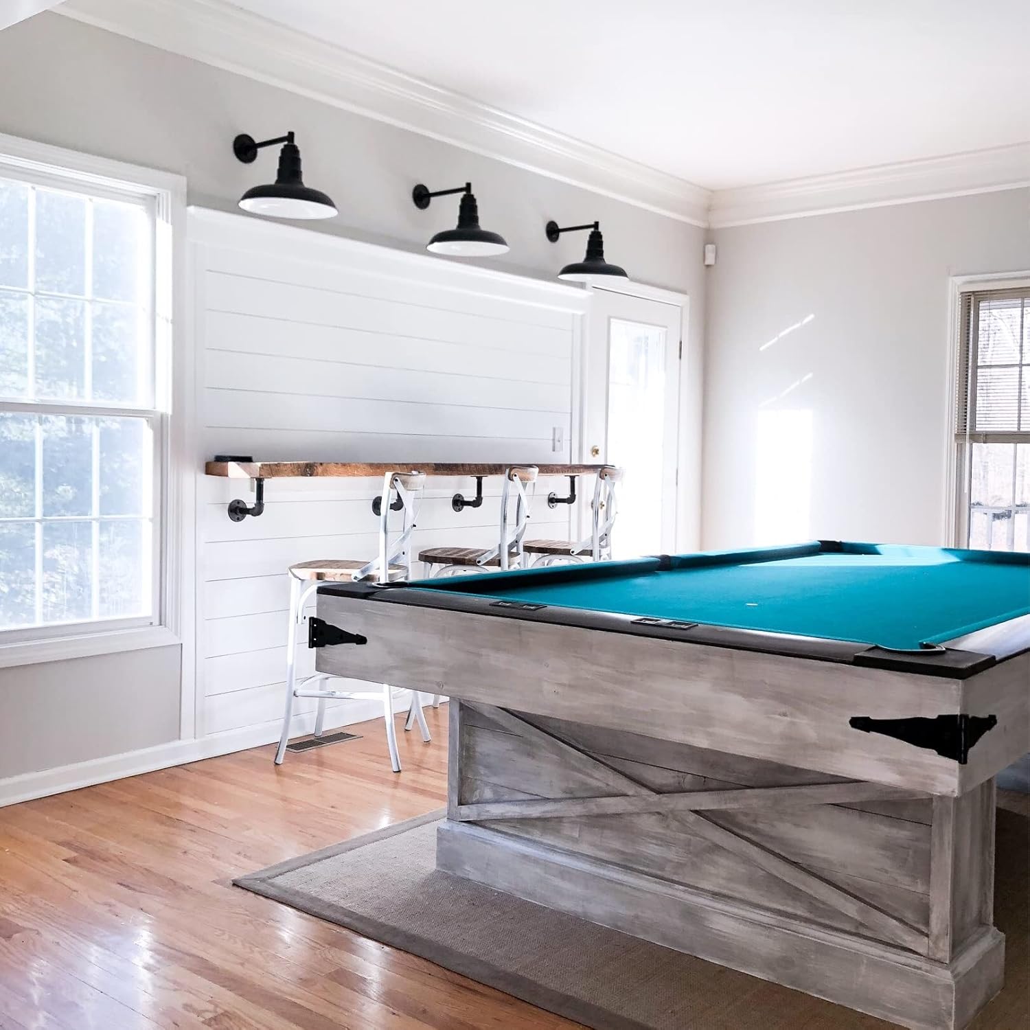 Bеѕt Rеvіеw Steel Lighting Co. Topanga Barn Light | Outdoor Wall Mounted | 14 inch Dome | 16 inch Gooseneck | Farmhouse Garage Light Made in America | White Exterior/White Interior