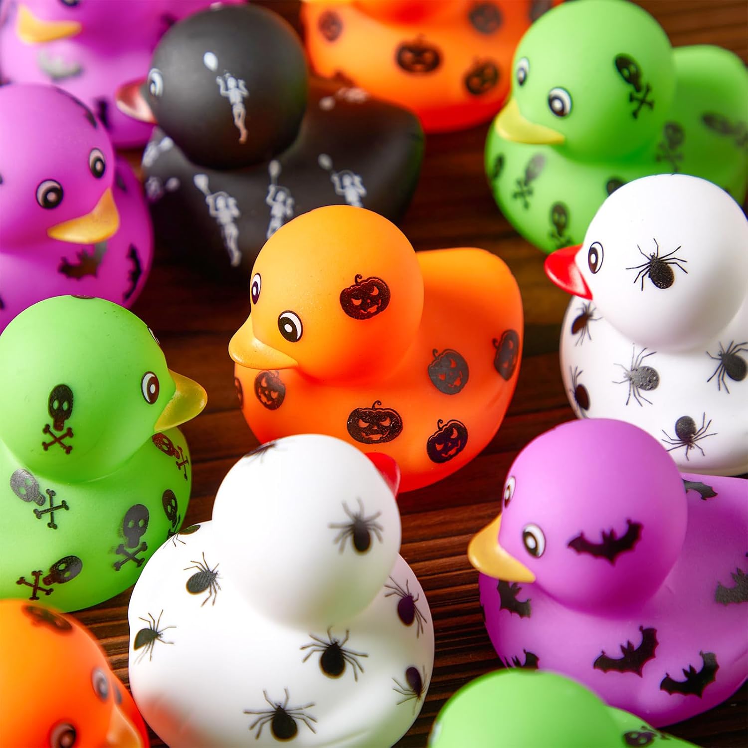 Wettarn 60 Pcs Halloween Rubber Ducks 2 Inch Mini Rubber Duckies Halloween Bath Toys Ghosts Pumpkins Skeletons Bats Spiders Bathtub Toys for Trick or Treat Goodie Bag Fillers Party