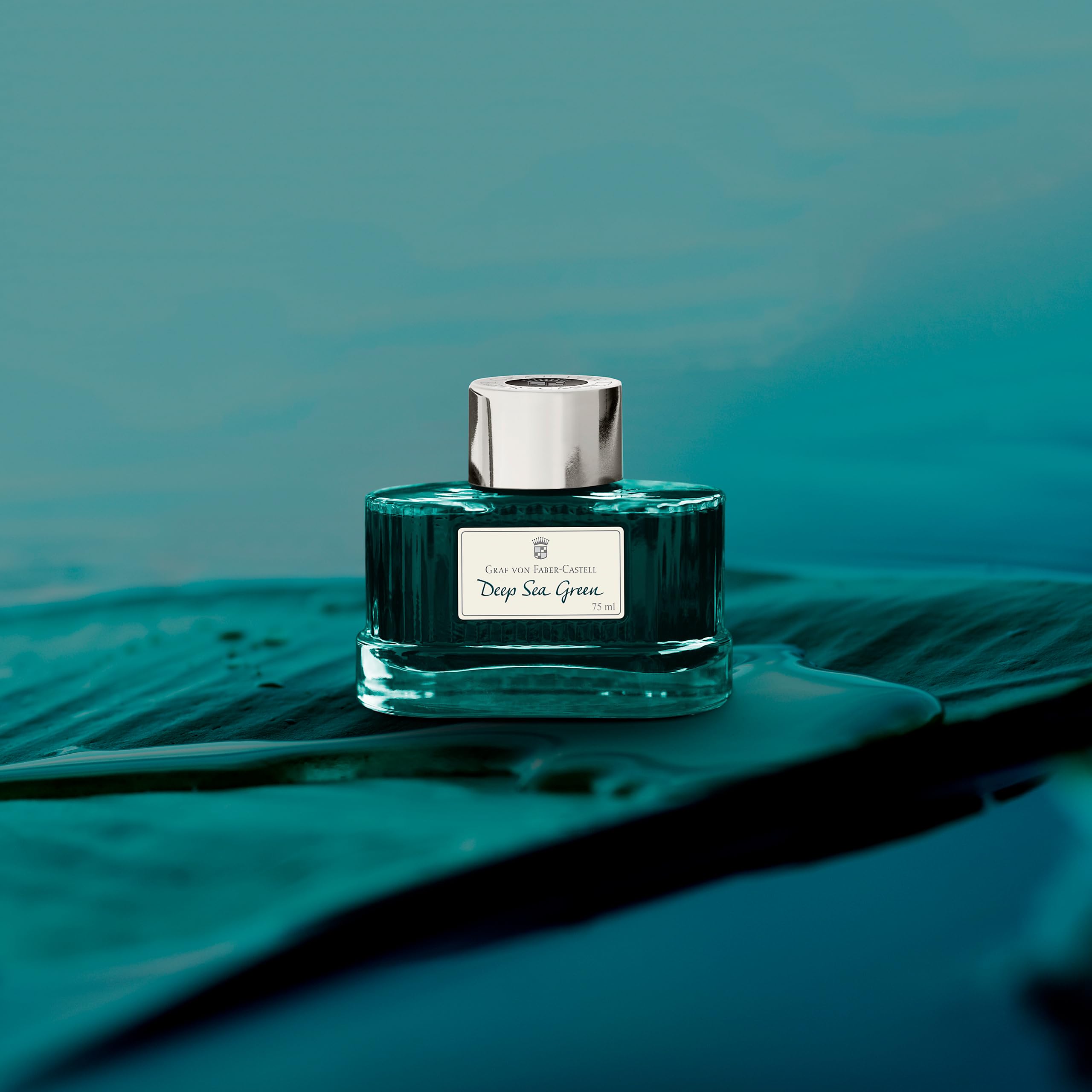 Graf von Faber-Castell - Flacon d'encre vert Deep Sea, 75 ml | Encre pour stylo-plume indélébile sur papier, d’une intensité de couleur éclatante, dans un élégant encrier