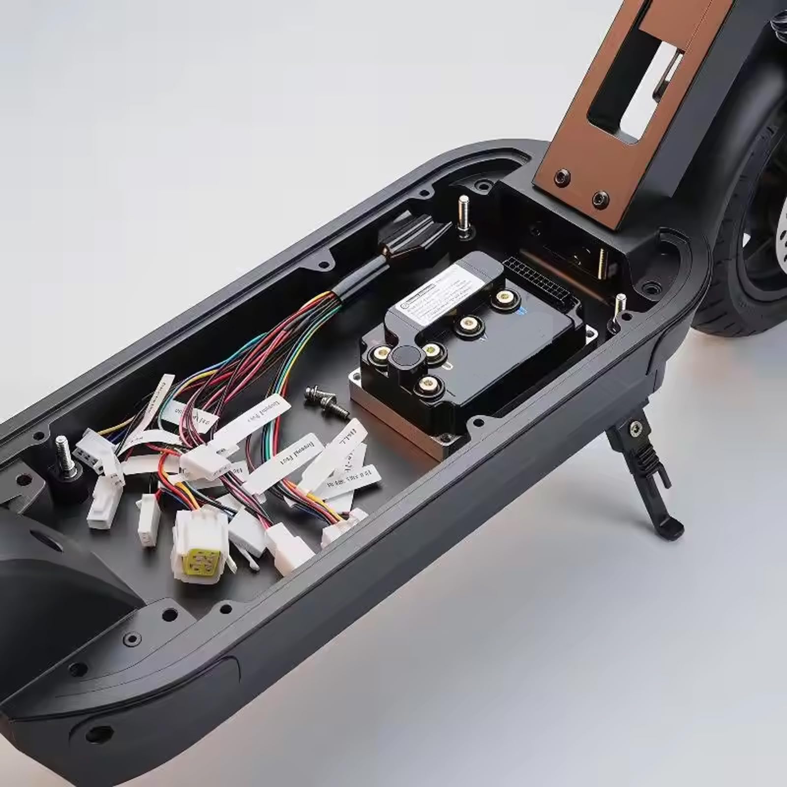 Profesjonalny miniaturowy kontroler 4000 W do motocykli elektrycznych, deskorolek i pojazdów terenowych, z kontrolerem mocy pojazdu elektrycznego o niskim poziomie pracy