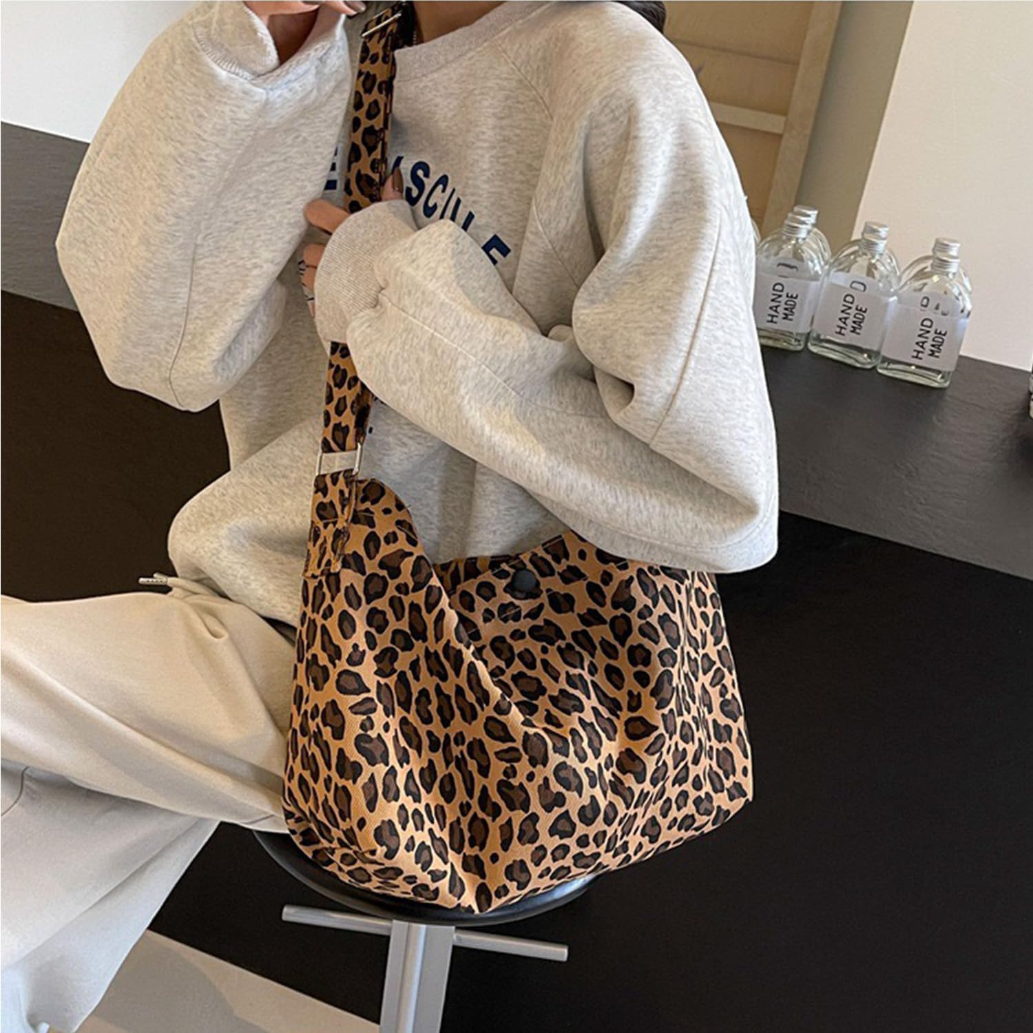 leopard print bag, leopard print clutch bag, leopard print crossbody bag, jacquard handbag, animal print bag