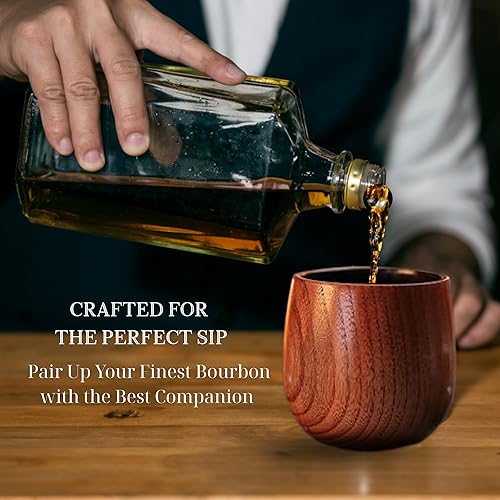 Miniatura 8 de Juego de regalo de vidrio de bourbon de madera carbonizada  Vaso de whisky de roble hecho a mano y taza del grial para papá, marido o novio