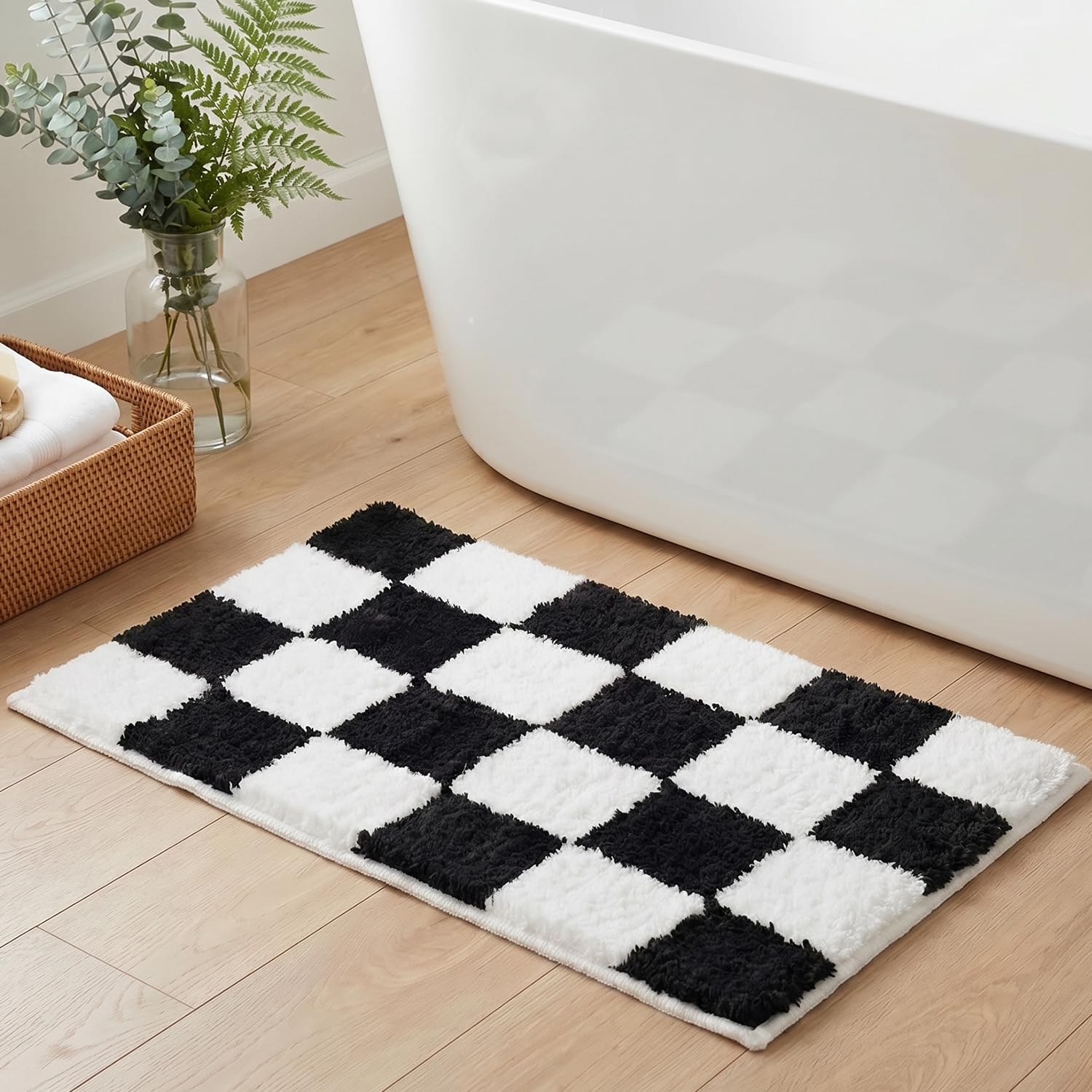 Tititex Luxury Black and White Plaid Bathroom Rug 16x24 Classic Checkerboard Extra Soft and Absorbent Microfiber Non-Slip Plush Bath Rug for Bathroom Floor