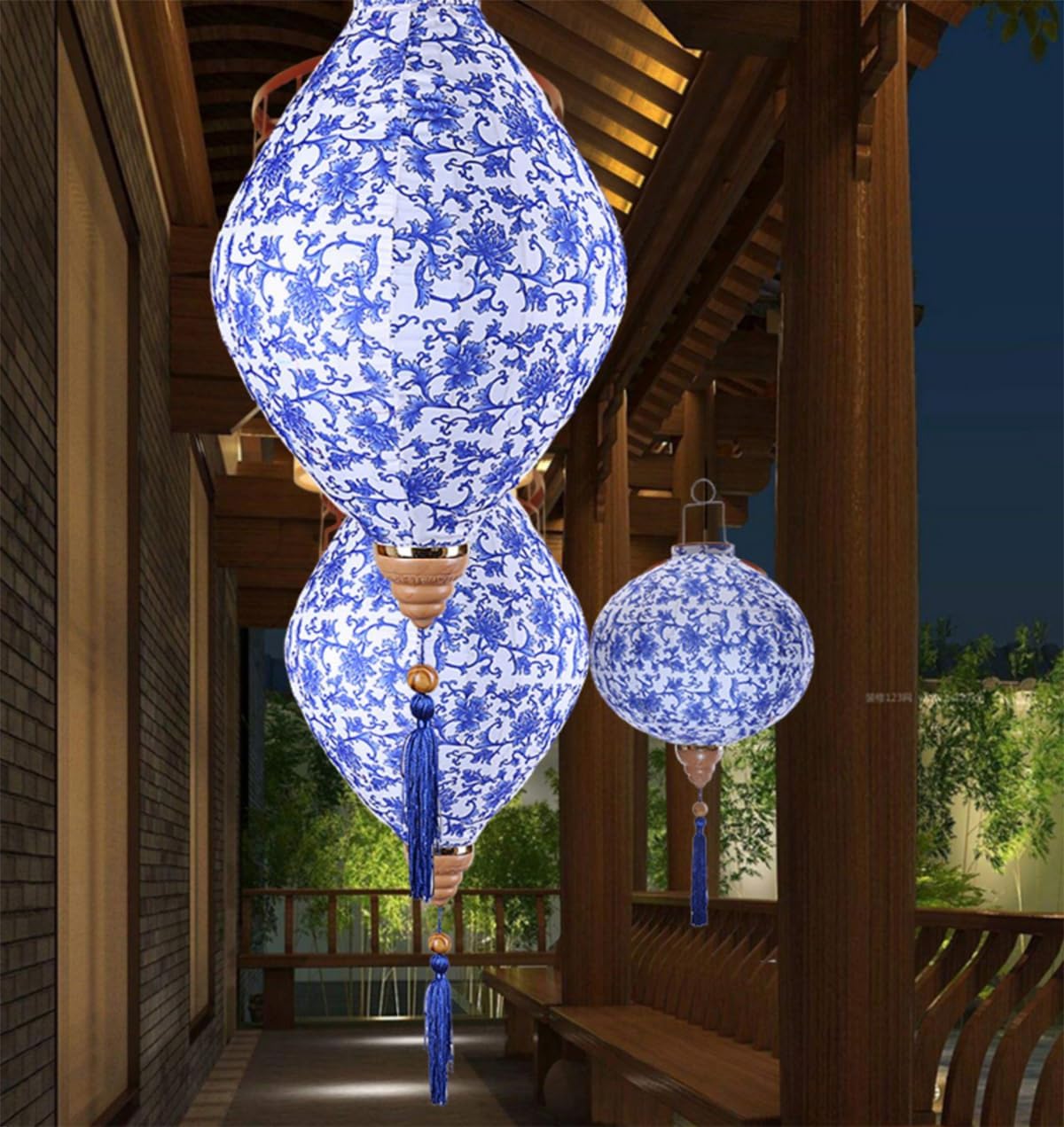 YDLGJMCZ 2 Pcs Chinoiserie Lanterns 12 Inch Satin Cloth Holiday Lamps Blue and White Porcelain Retro Outdoor Garden Decorative Lights Hanging Decorations (Flying Saucer Type)