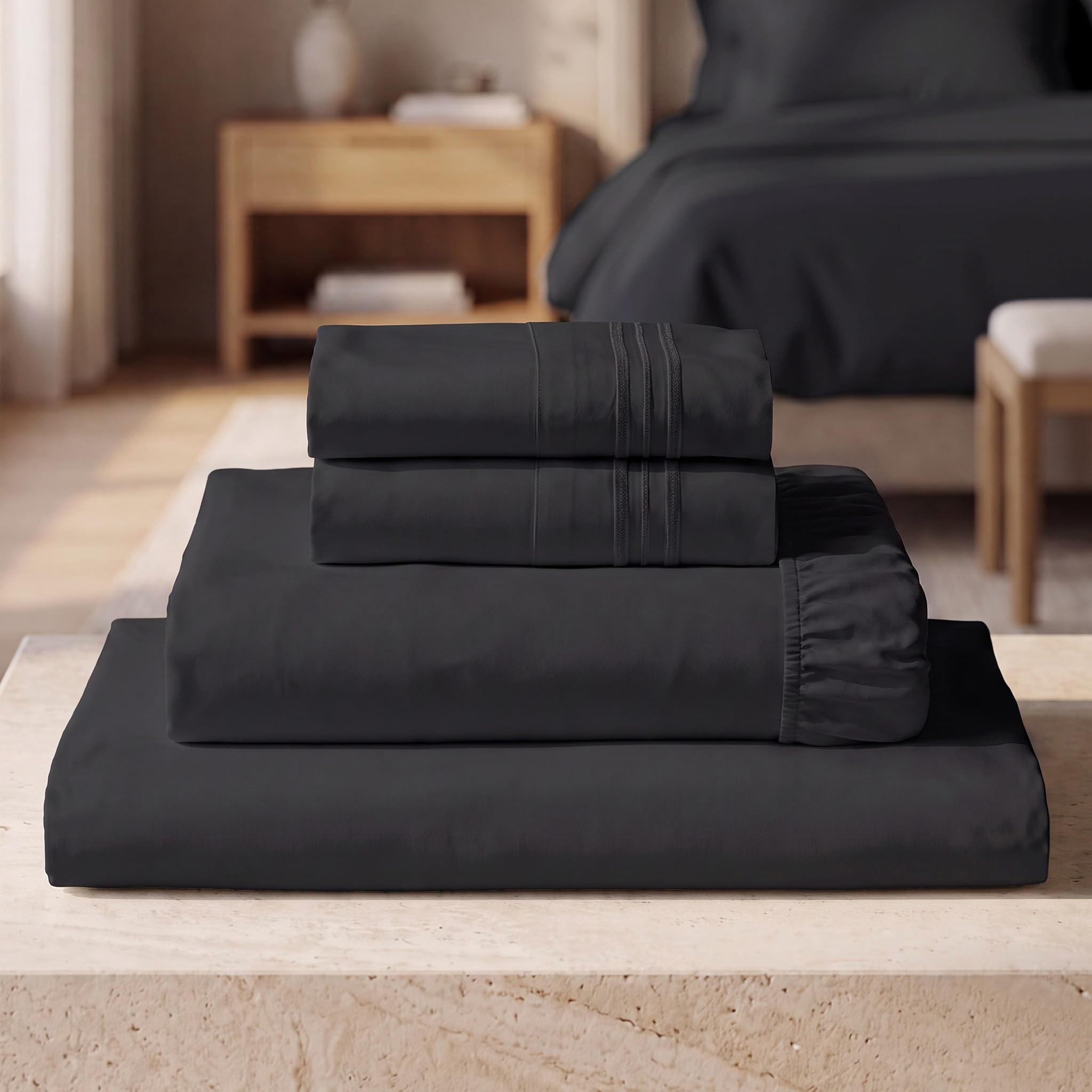 Mellanni Iconic 4-Piece, Ultra Soft Sheet Set (Full, Black)