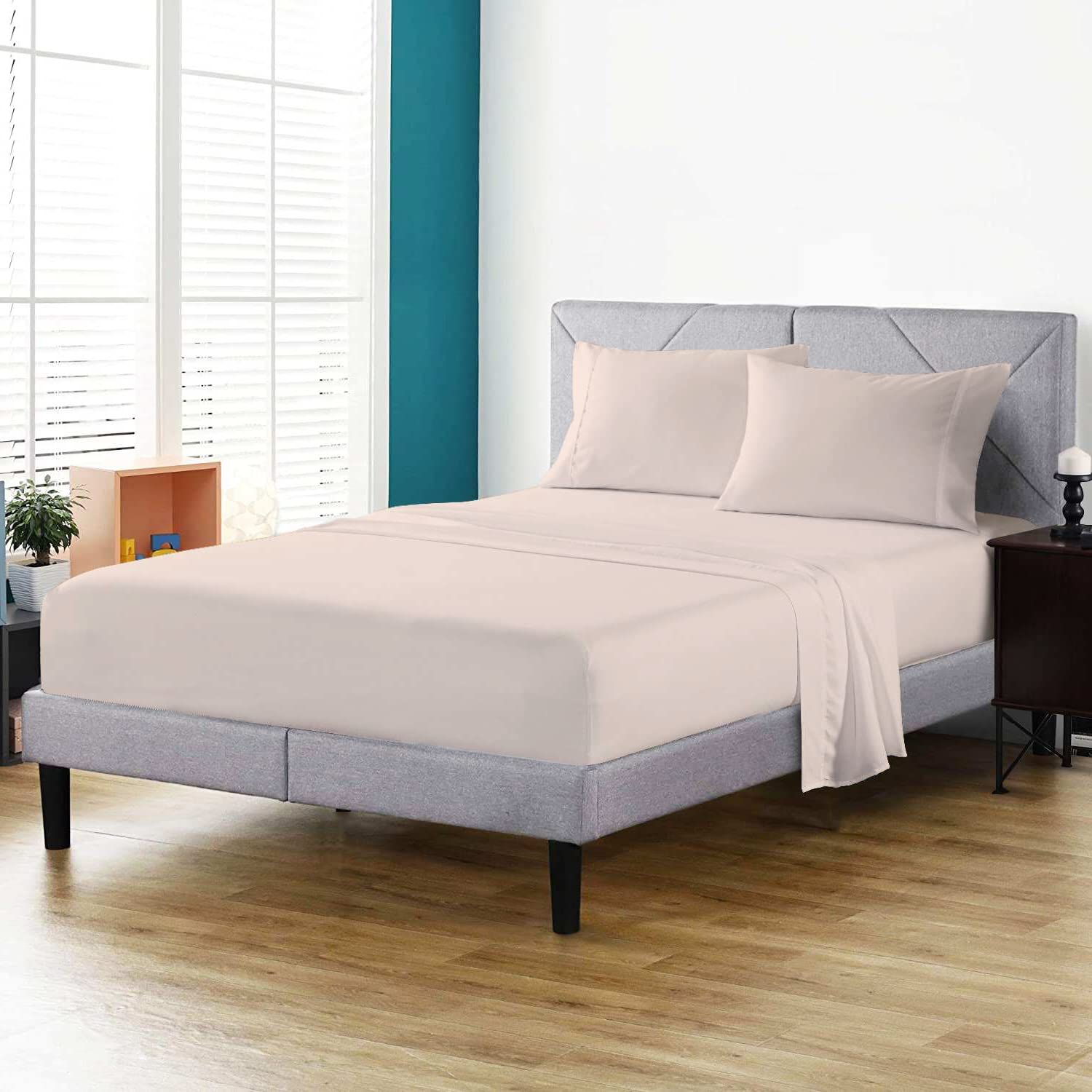100% Egyptian Cotton Fitted Sheet 200 Thread Count Hotel Quality Soft & Crisp Cotton Caravan Campervan Bed Fitted Sheet (Mocha, Double)