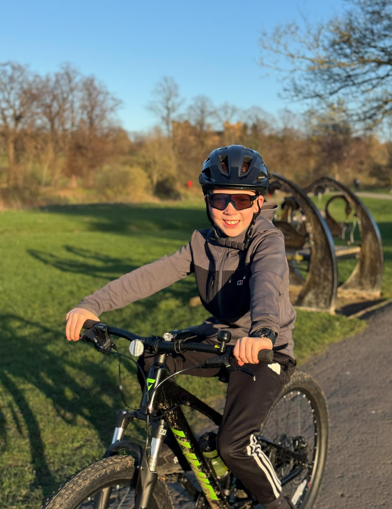 ROCKBROS Casco de Bicicleta MTB Carretera con Ajuste 54-58cm para Niños y Niñas, Casco Infantil para Deportes Aires