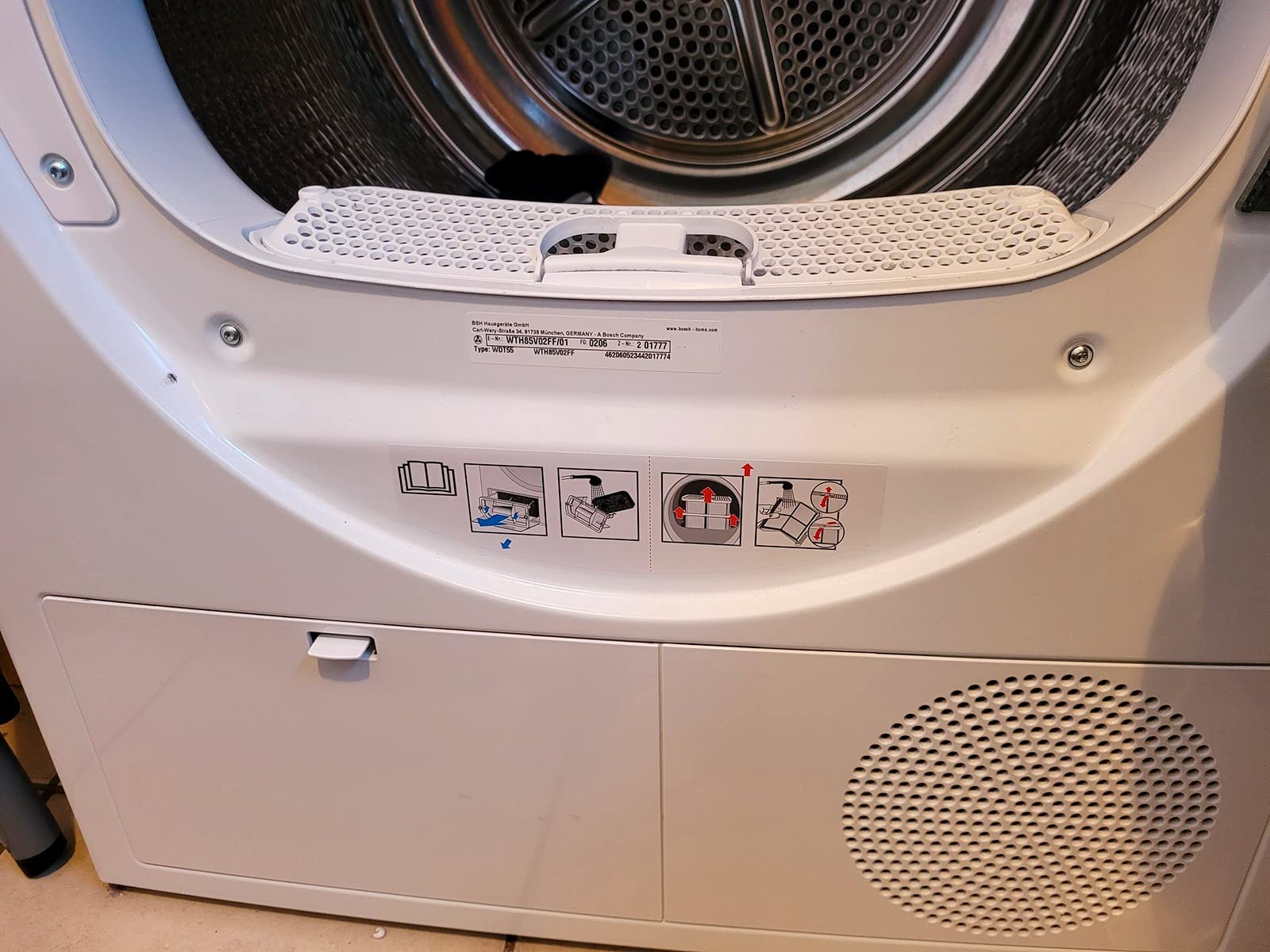 Bosch électroménager WTH85V02FF Sèchelinge frontal pompe à chaleur — free download