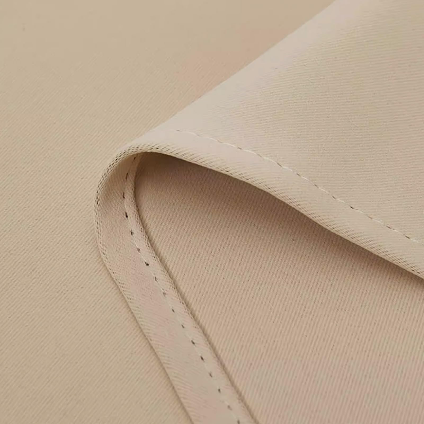 Rideau extérieur isolant thermique beige pour bloquer la chaleur du jardin