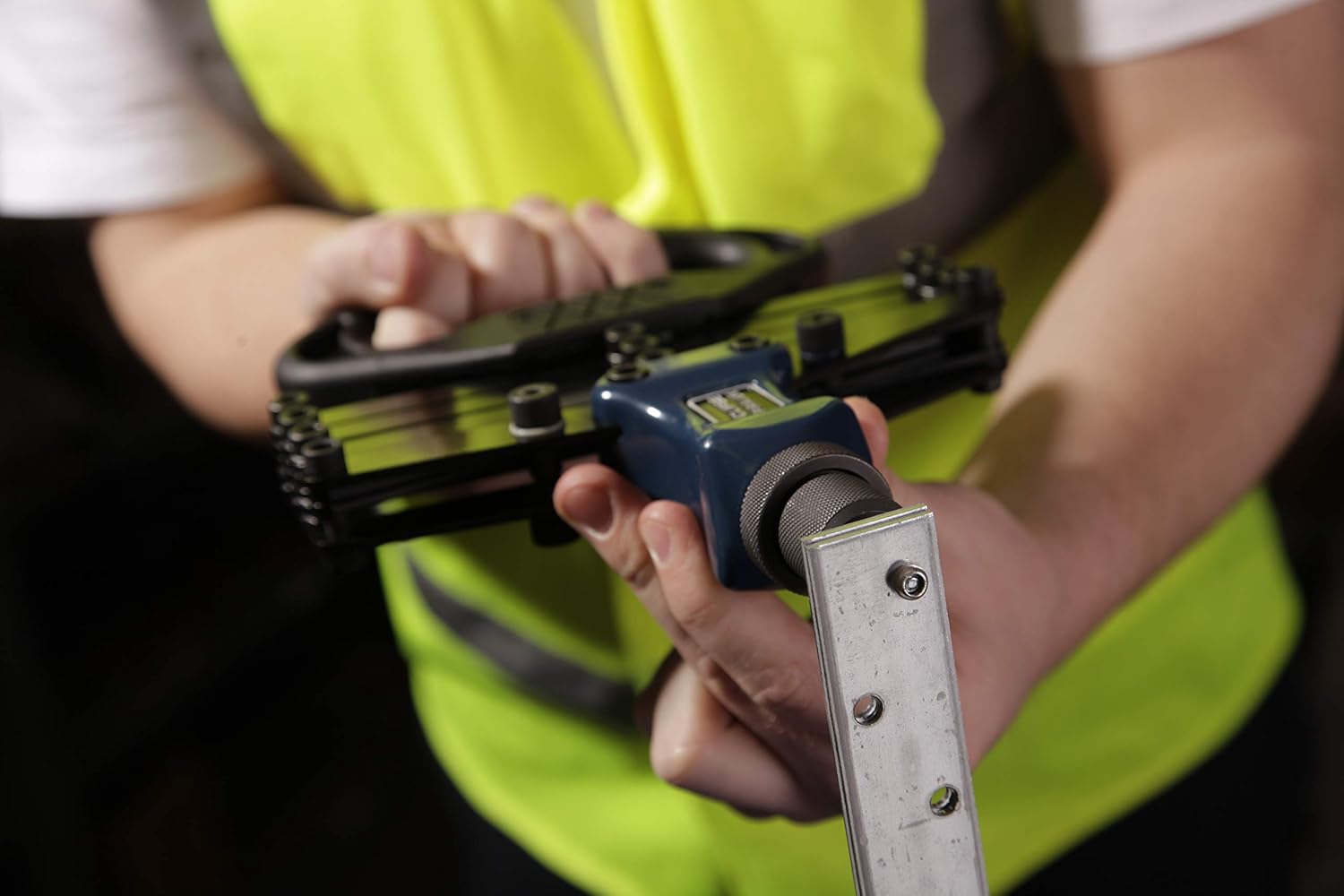 Compact Lazy Tong Riveter