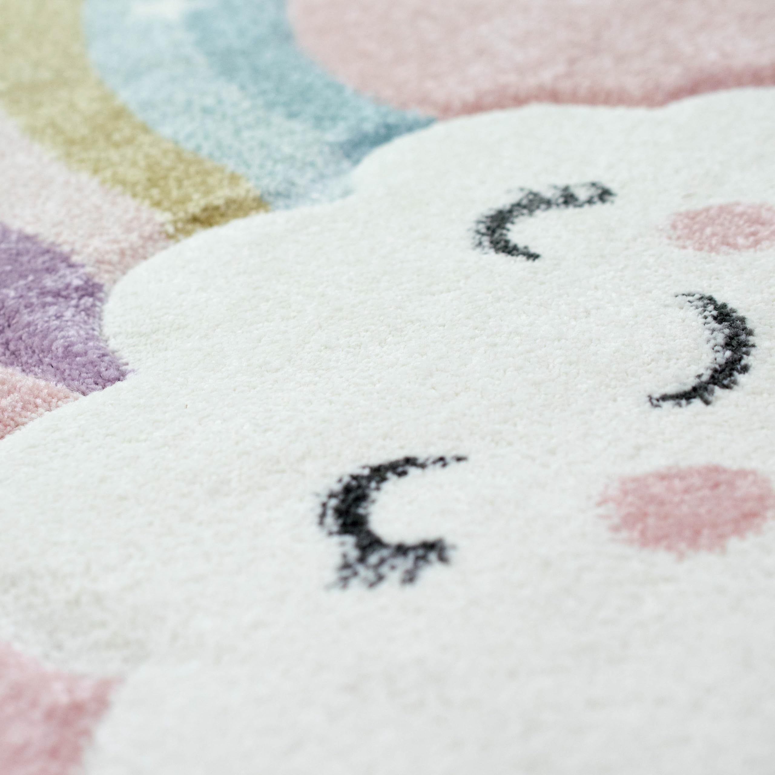 Teppich-Traum Tappeto per Bambini in Camera Arcobaleno con Nuvole e Cuori Rosa Größe 80x150 cm