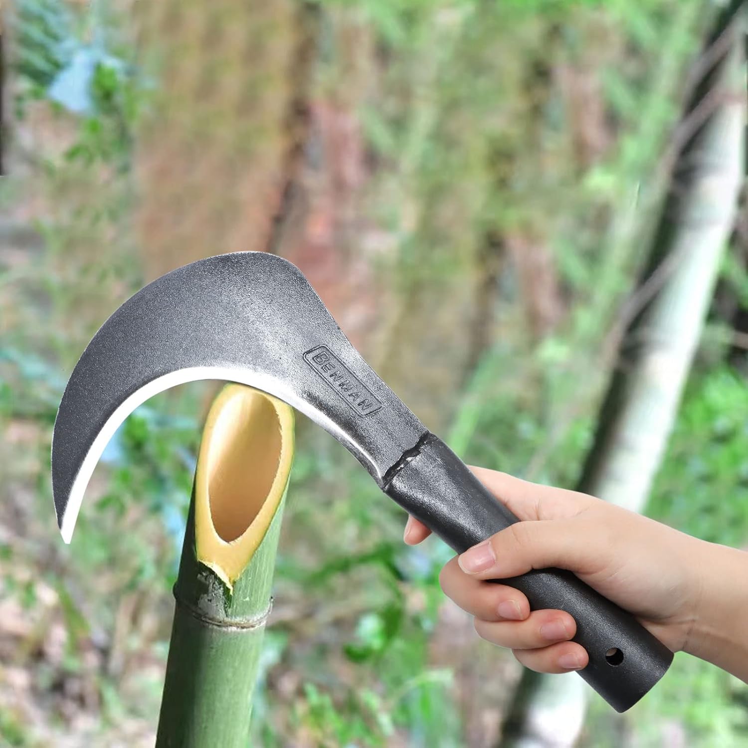 Kana Hoe 217 Japanese Garden Tool - Hand Hoe/Sickle is Perfect for Weeding and Cultivating. The Blade Edge is Very Sharp. (Beijing-025)