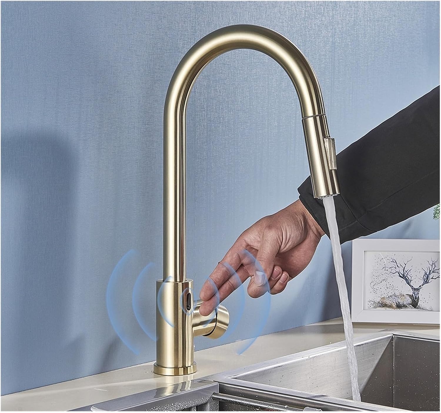 Pull Out Sensor Kitchen Faucet Brushed Infrared Sensor Control Faucet Mixer 2 Functions Battery Powered(Brushed Gold)