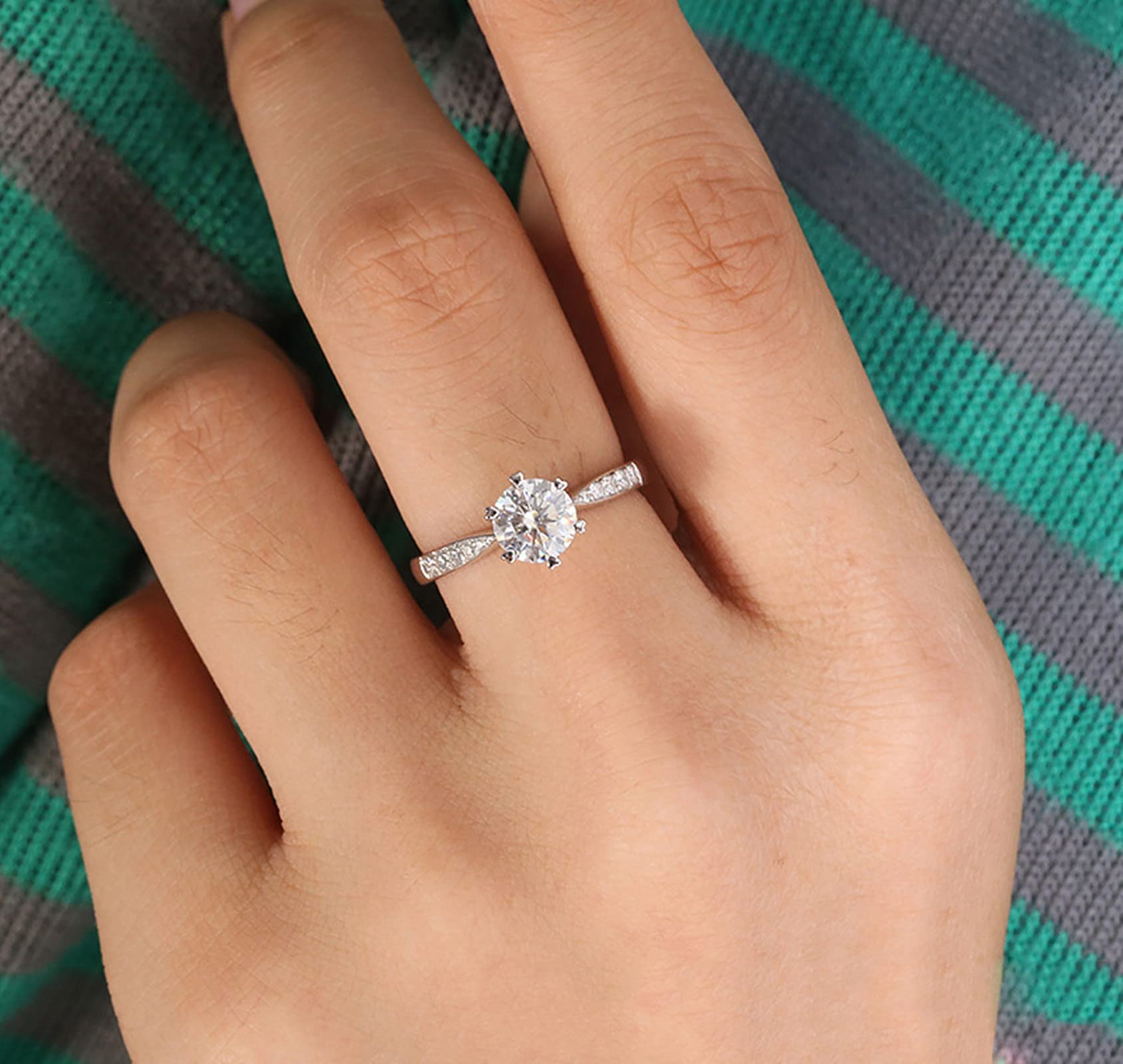 KnBoB Anillos de boda, alianzas de boda, anillo de oro blanco de 14 quilates/18 quilates, 6 garras de 1 ct moissanite con circonitas