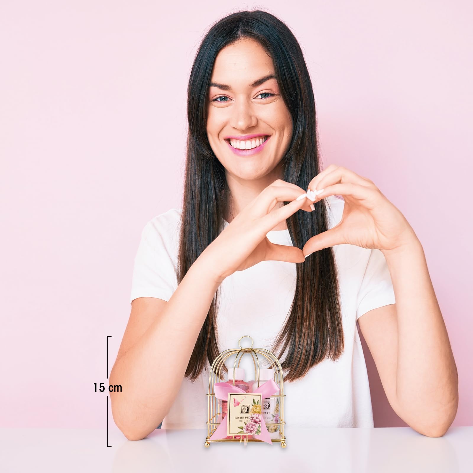 Accentra Zestaw prysznicowy dla kobiet, zestaw upominkowy Sweet PEONY w przepięknym drucianym koszu – 3-częściowy zestaw do pielęgnacji z żelem pod prysznic, balsamem do ciała i gąbką do kąpieli –