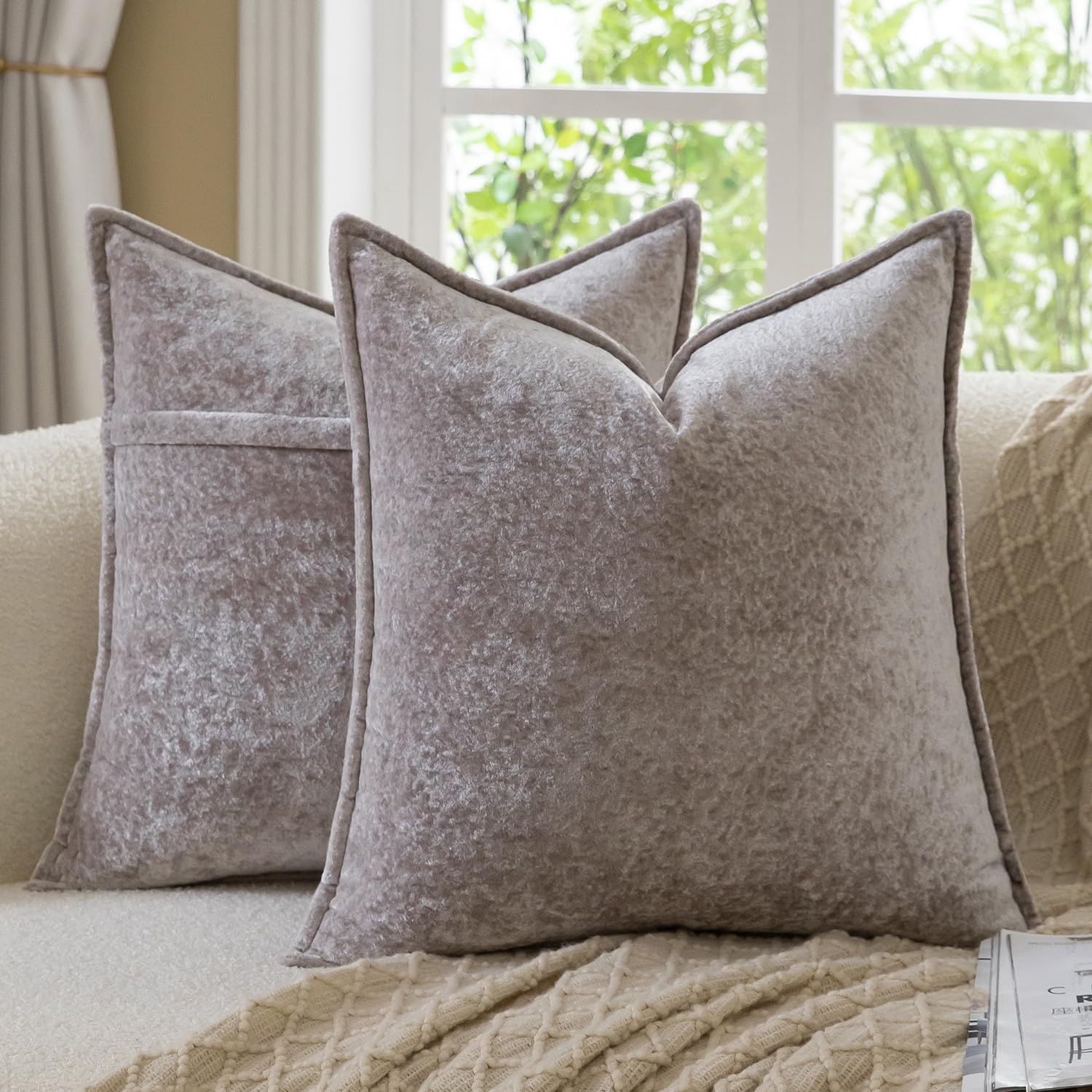 Madizz Decorative Vintage Chenille Cushion Covers Pack of 2 Plaid Couch Pillows Neutral Boho Farmhouse Pillow Cases Home Decor for Couch Sofa Bedroom Living Room 40x40 CM, Silver Grey