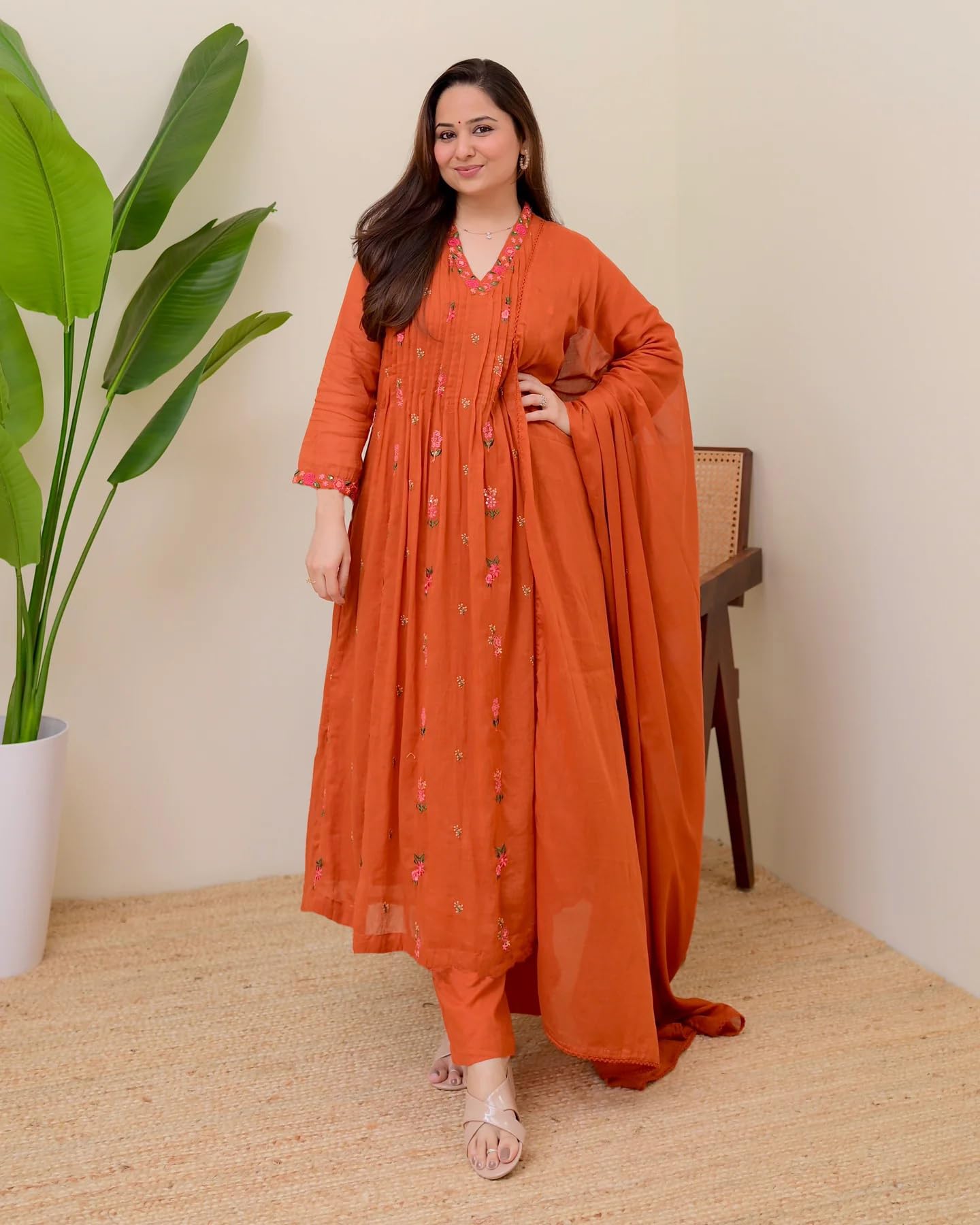 KLOSIA Women Embroidery Solid Anarkali Kurta and Pant Set with Dupatta|Silk|Regular Fit product image 4