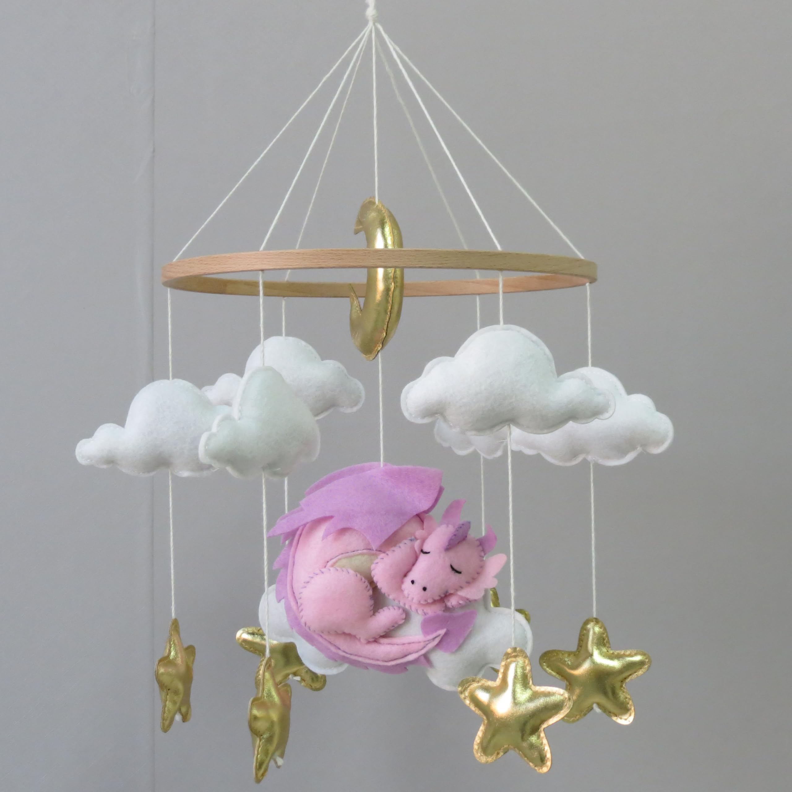 Dragon Crib Mobile per ragazze, Feltro Baby Mobile per Culla, Viola e Oro Nursery Decor, Nuvola e Stella Mobile Hanging, Unisex Infant Lenire Giocattolo Regalo