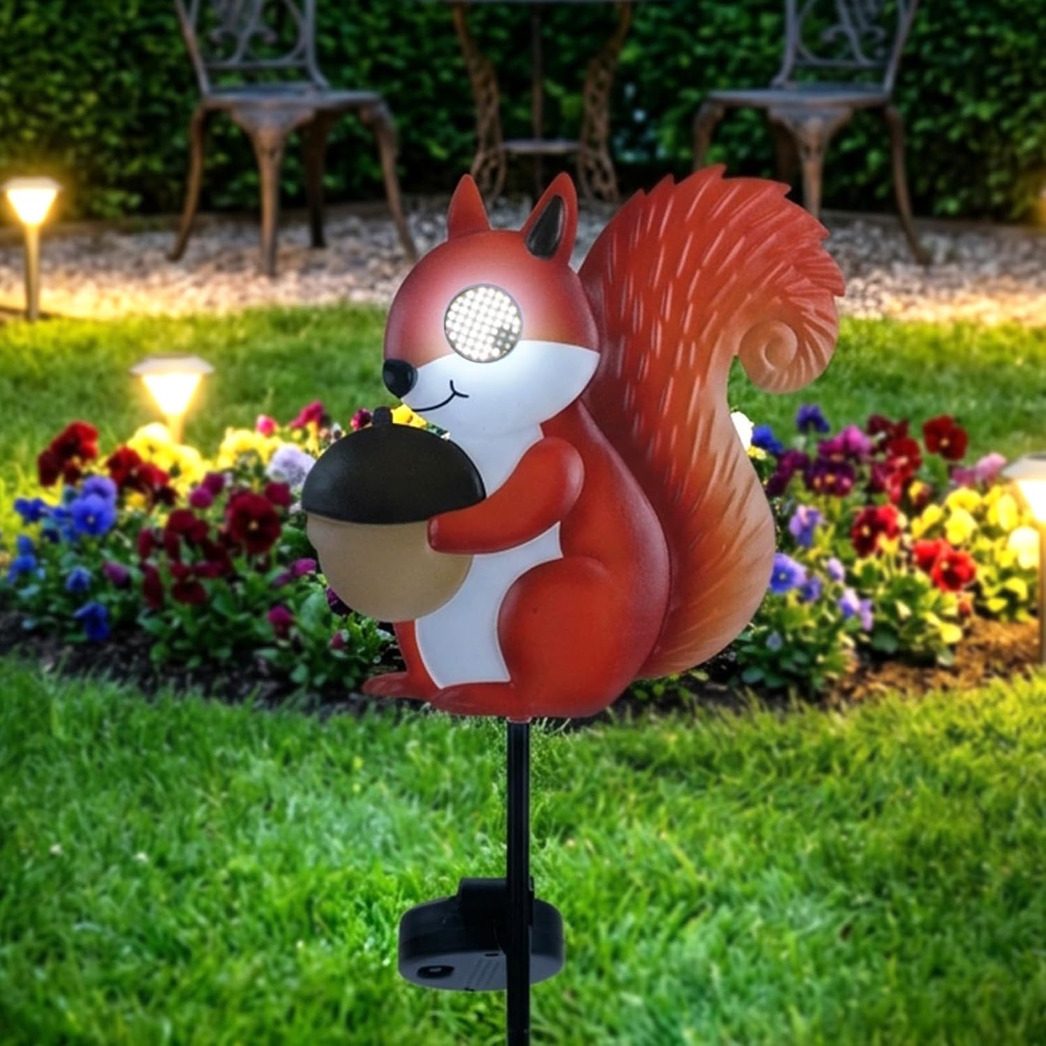 Solar Squirrel Lights Outdoor - Vivid Glow Dynamic Eyes Metal Garden Stake Lights for Yard Decor, Squirrel Lover Gifts for Women Mom, Solar Powered Decorative Pathway Landscape Lights