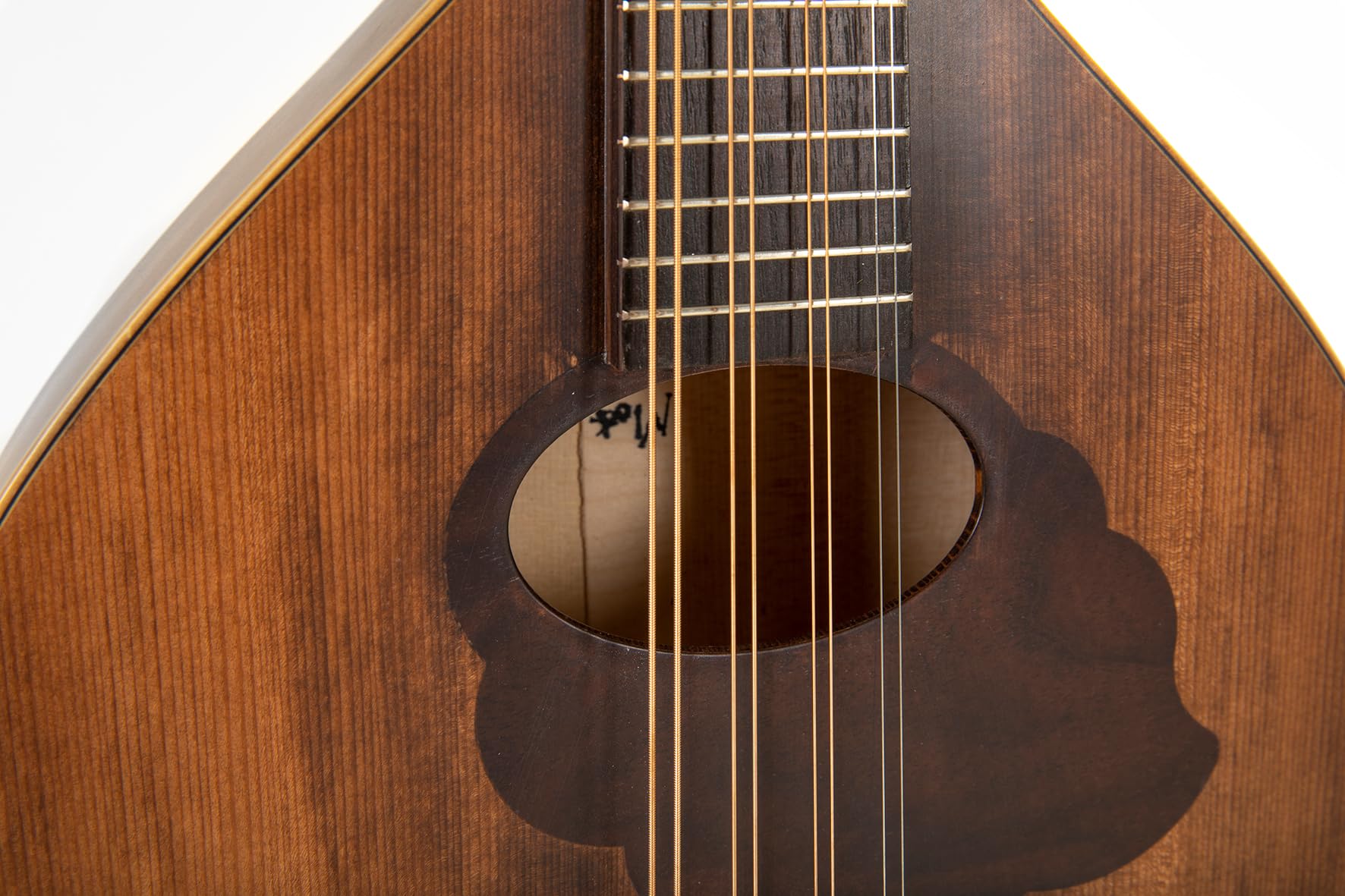GEWA Mandola Pro Arte Antique - Mandola piatta - Forma portoghese - Tavola armonica in abete massello - Fondo / fasce in acero massello - Finitura antica opaca - Made in Europe