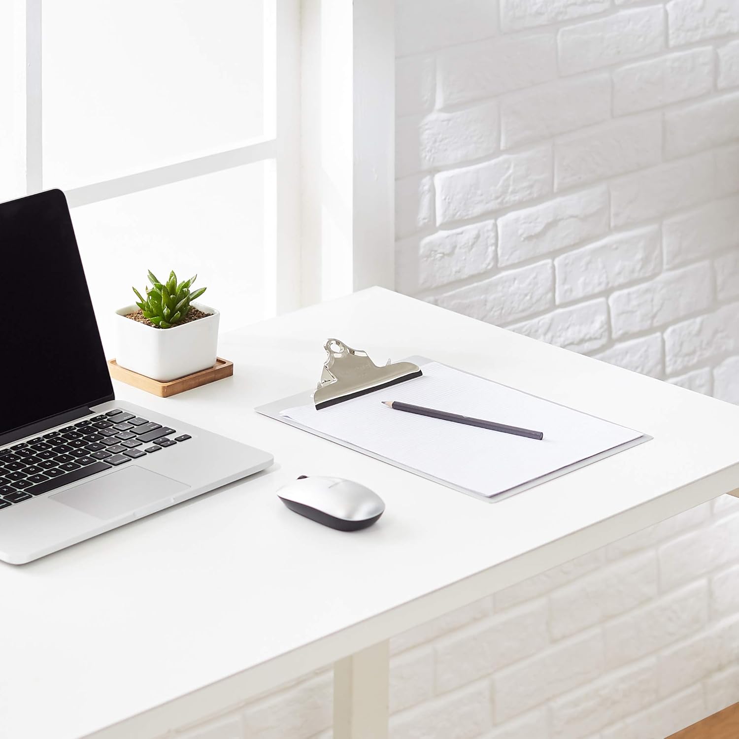 Amazon Basics Aluminum Clipboard, Letter Size, Standard Clip, Office Supplies, Classroom Supplies, 6-Pack, Silver