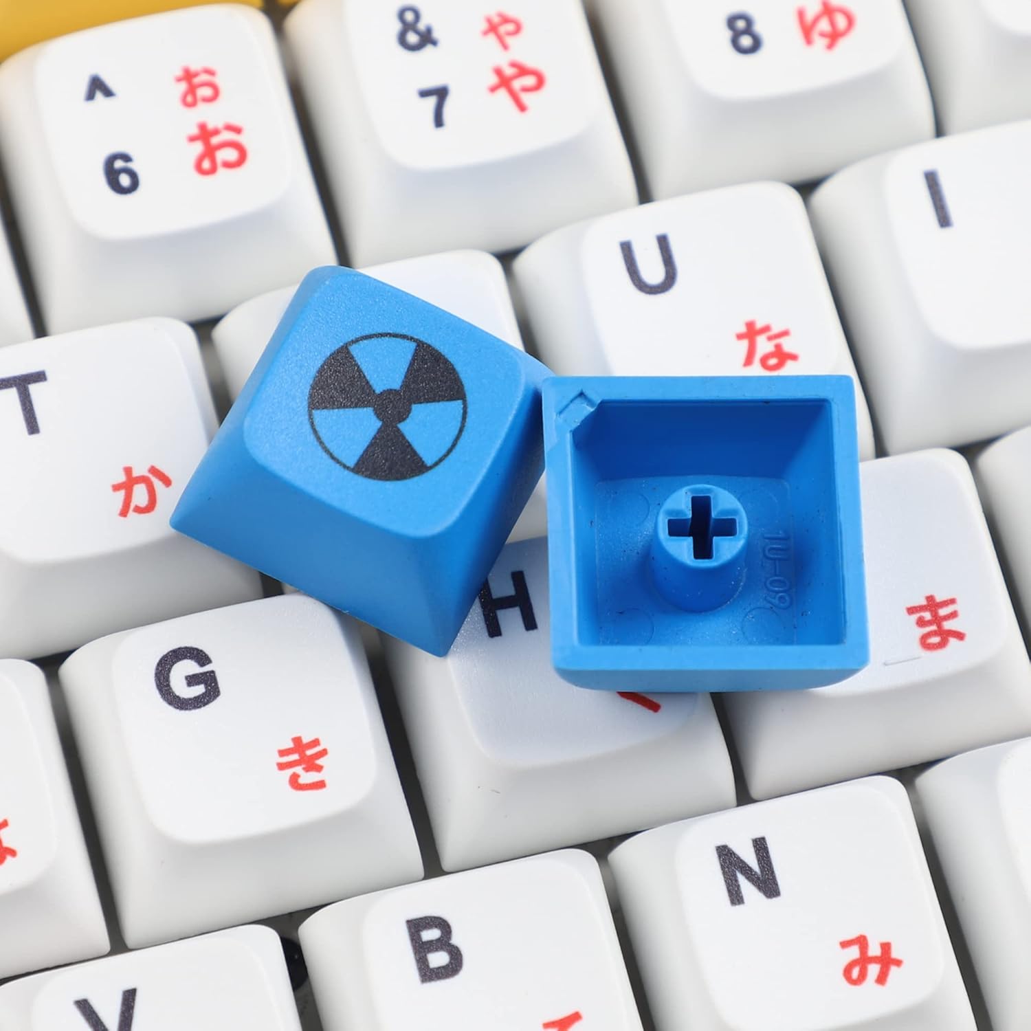 YMDK PBT Keycaps ZDA Similar to XDA Japanese Keycap Dye Sub for MX Keyboard 104 87 GK61 96 84 GK64 68 Key caps (123 Gundam)