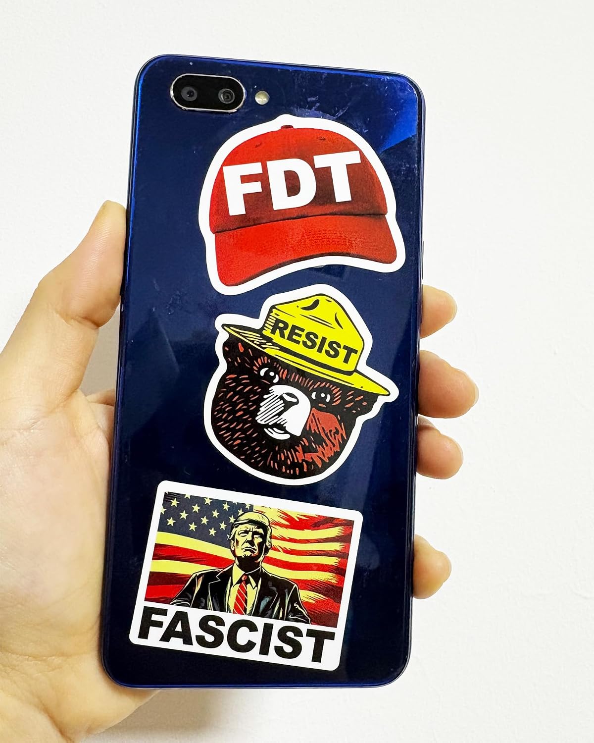 100 Pcs Fuck Trump No Kings Sticker Resist Stickers FDT Sticker Antifa Anti Trump Stickers UWHENBO Waterproof Not Easy to Remove, Residue Leaves, Funny Decal red