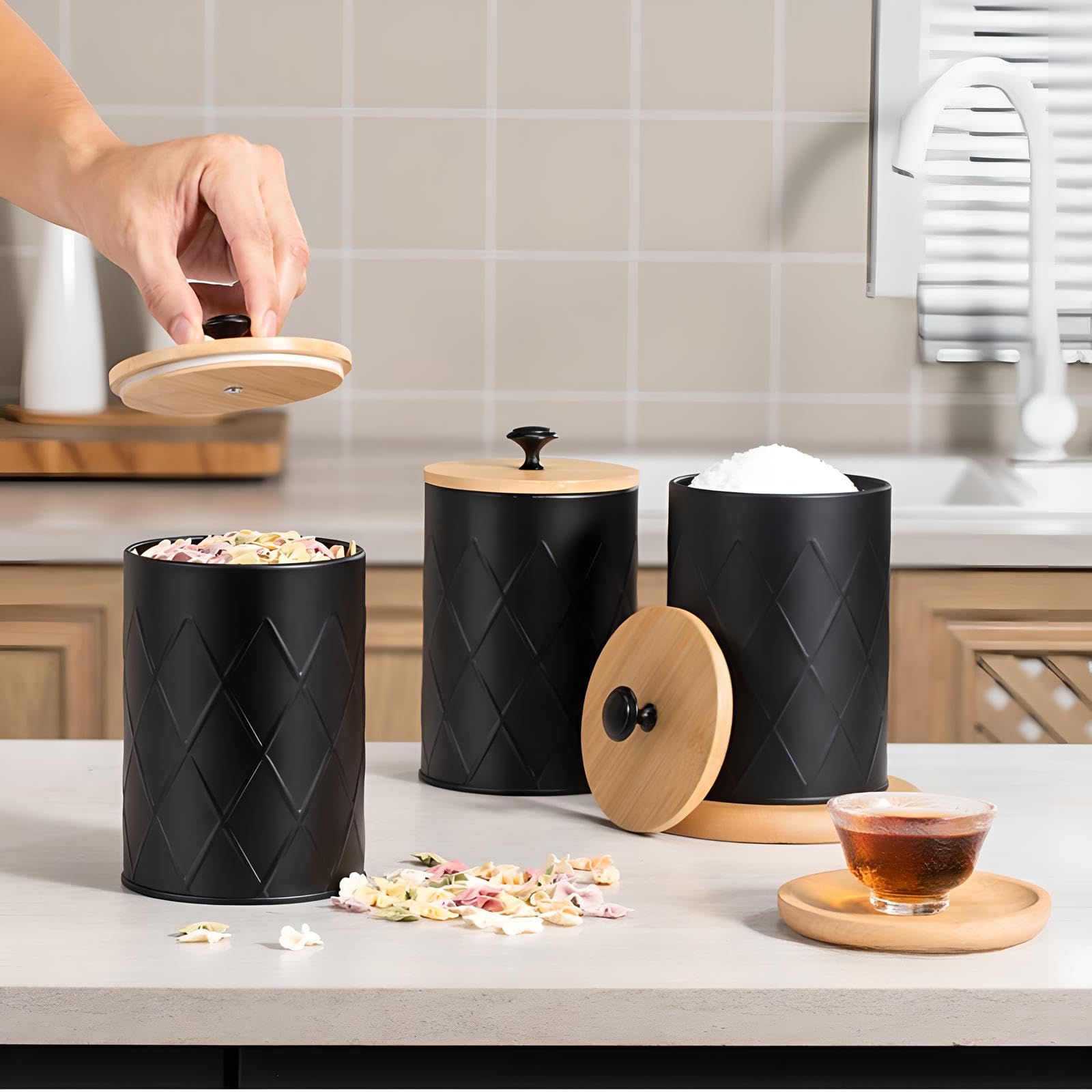 Kiss Me Set di 3 barattoli neri per tè, caffè e zucchero, con coperchio ermetico in bambù