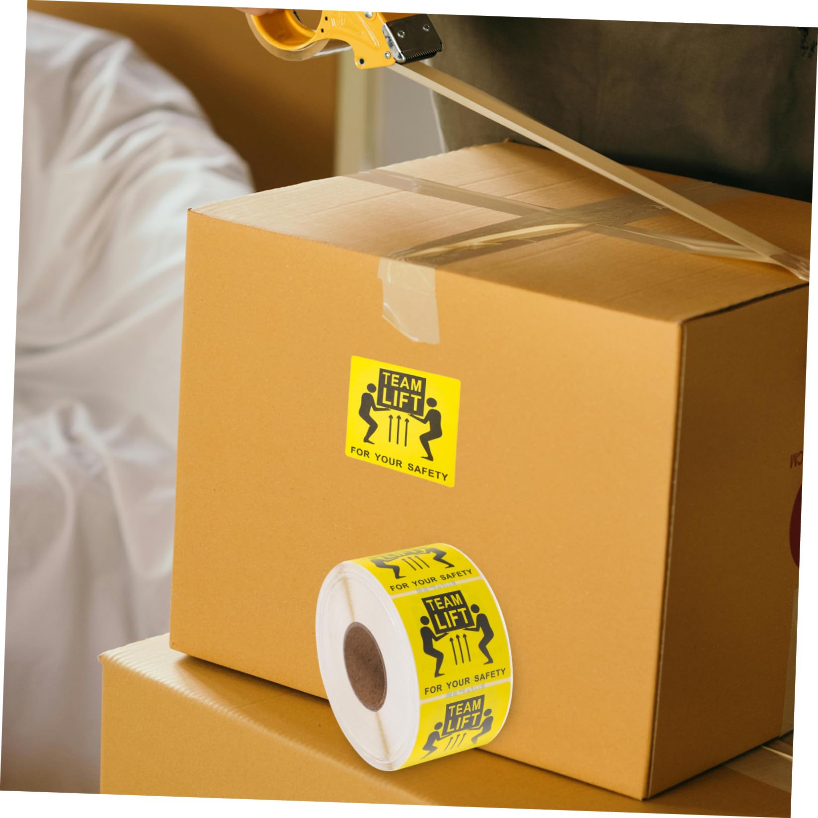 Amosfun Étiquettes Autocollantes Lourdes Rouleau Adhésif pour Expédition 500 Pièces Portable et Visible pour Emballage Logistique et Déménagement