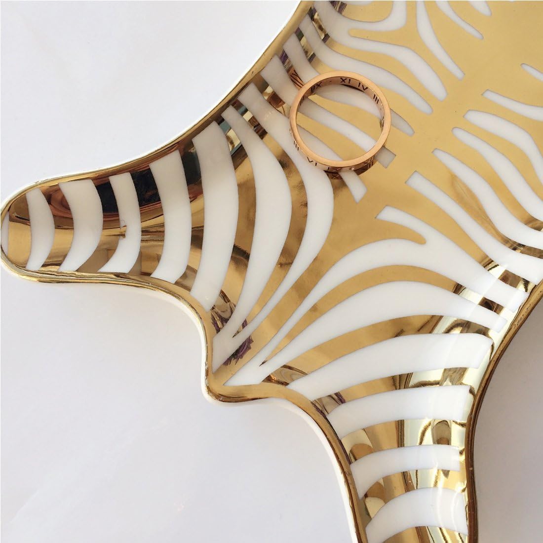 BCLP-A Zebra Stripe Jewelry Tray Ceramic Dishes Plate Gilded 5.9", Gold : Clothing, Shoes & Jewelry