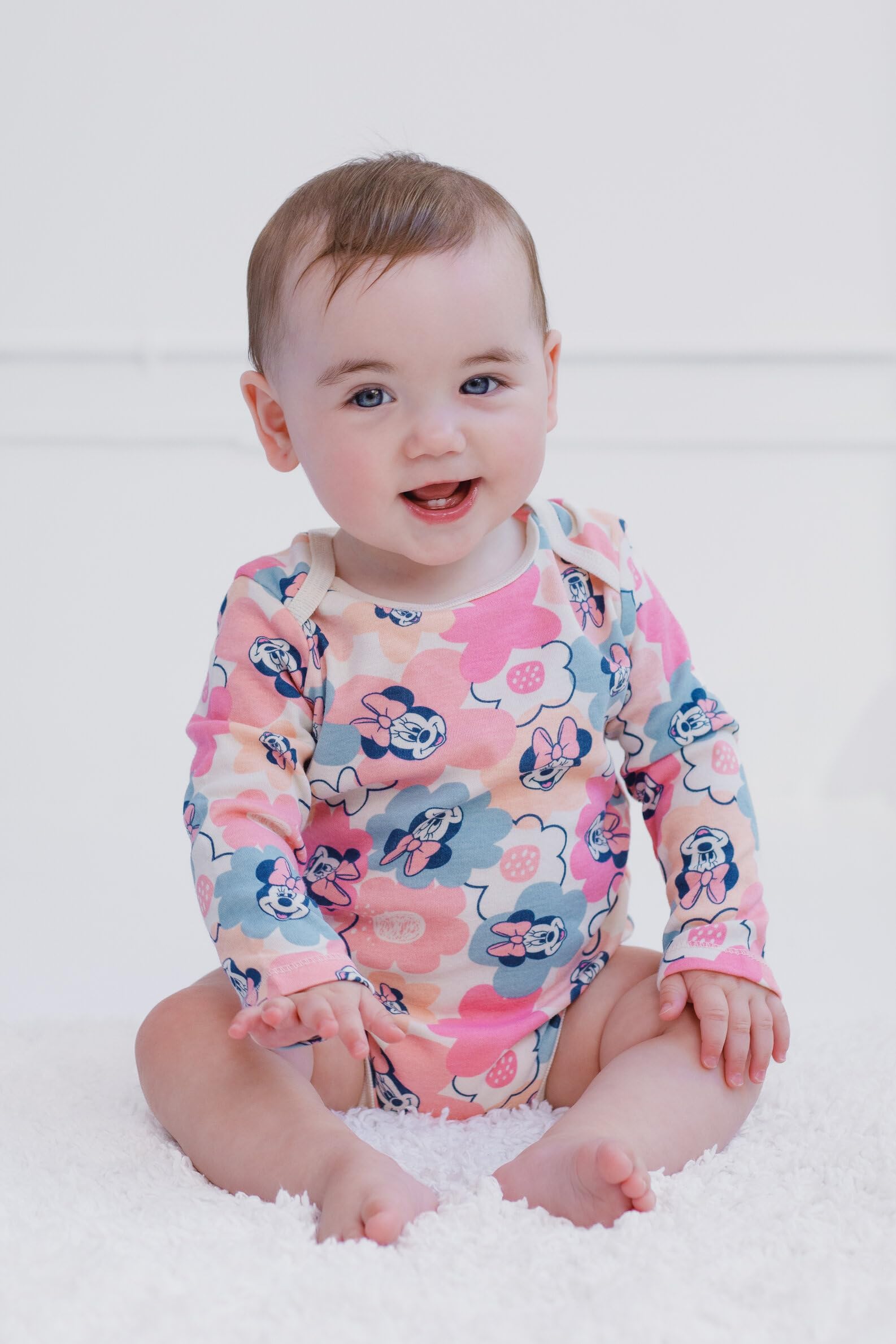 Disney Classics Mickey Mouse Winnie the Pooh Minnie Baby - Paquete de 3 mamelucos para recién nacidos a bebés (recién nacido - 24 meses)