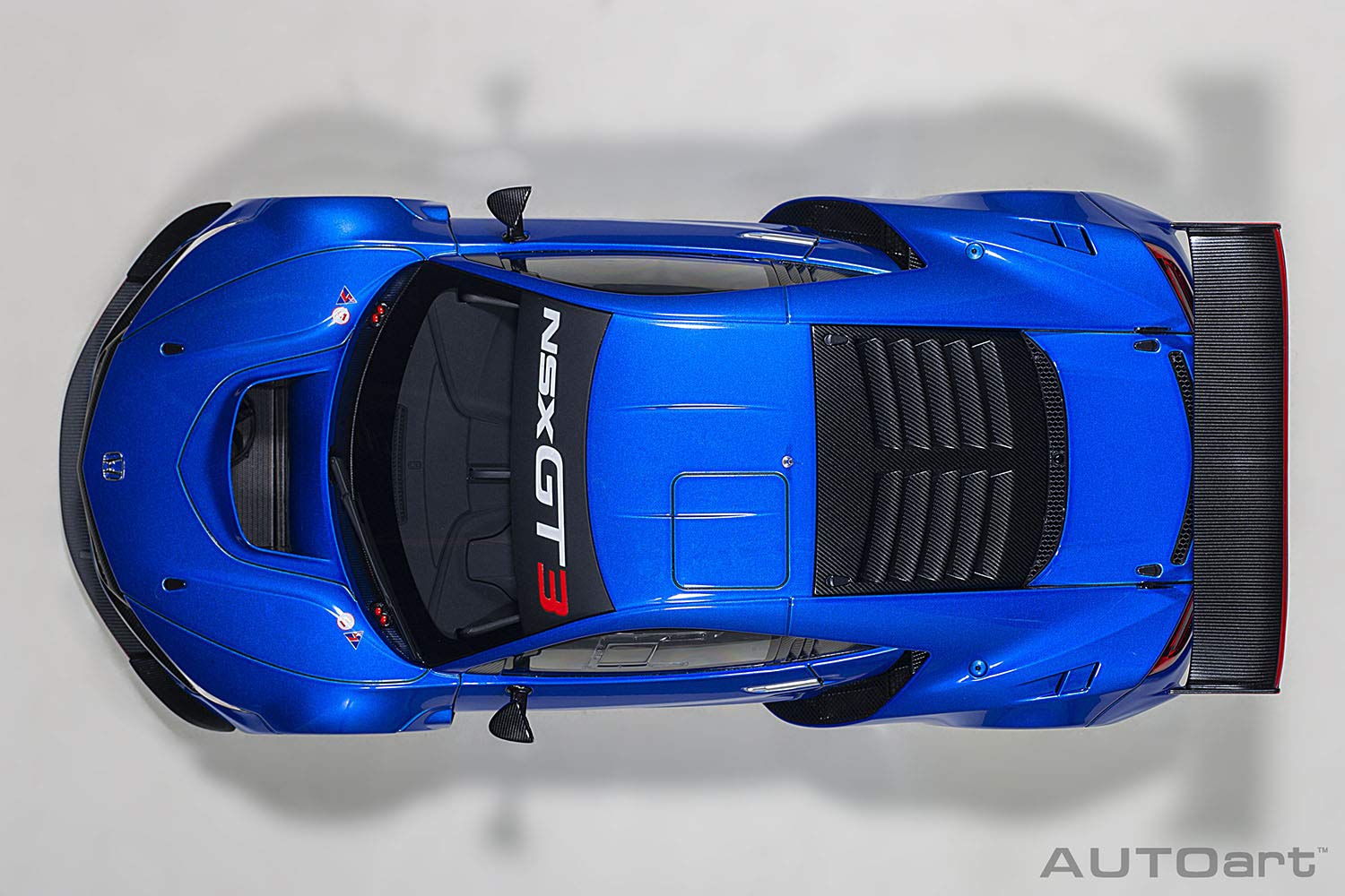 Amazon.co.jp: AUTOart 1/18 ホンダ NSX GT3 2018 ハイパー・ブルー